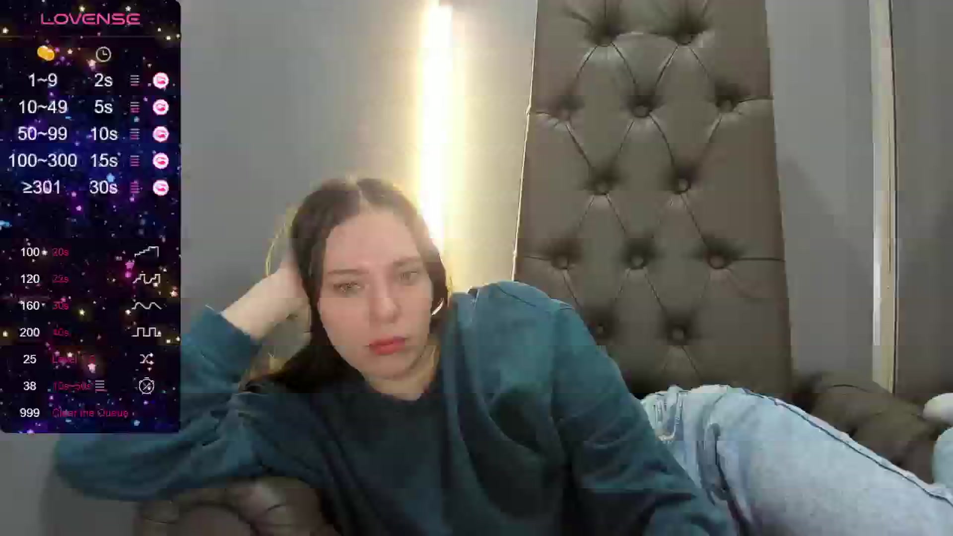 Gallery image thumbnail from Nicole_Kramm's myfreecams stream on, 05/30/2024, 09:43 image 16 of 20