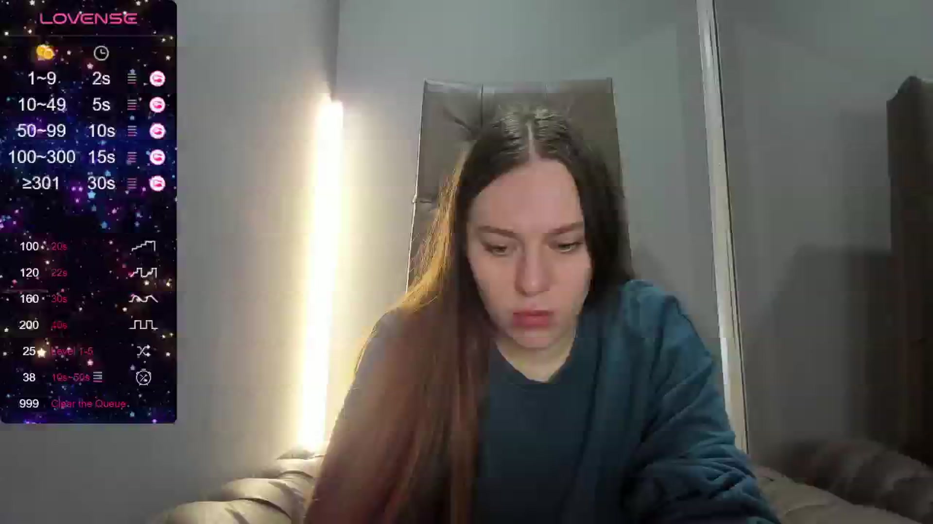 Gallery image thumbnail from Nicole_Kramm's myfreecams stream on, 05/30/2024, 10:10 image 18 of 20
