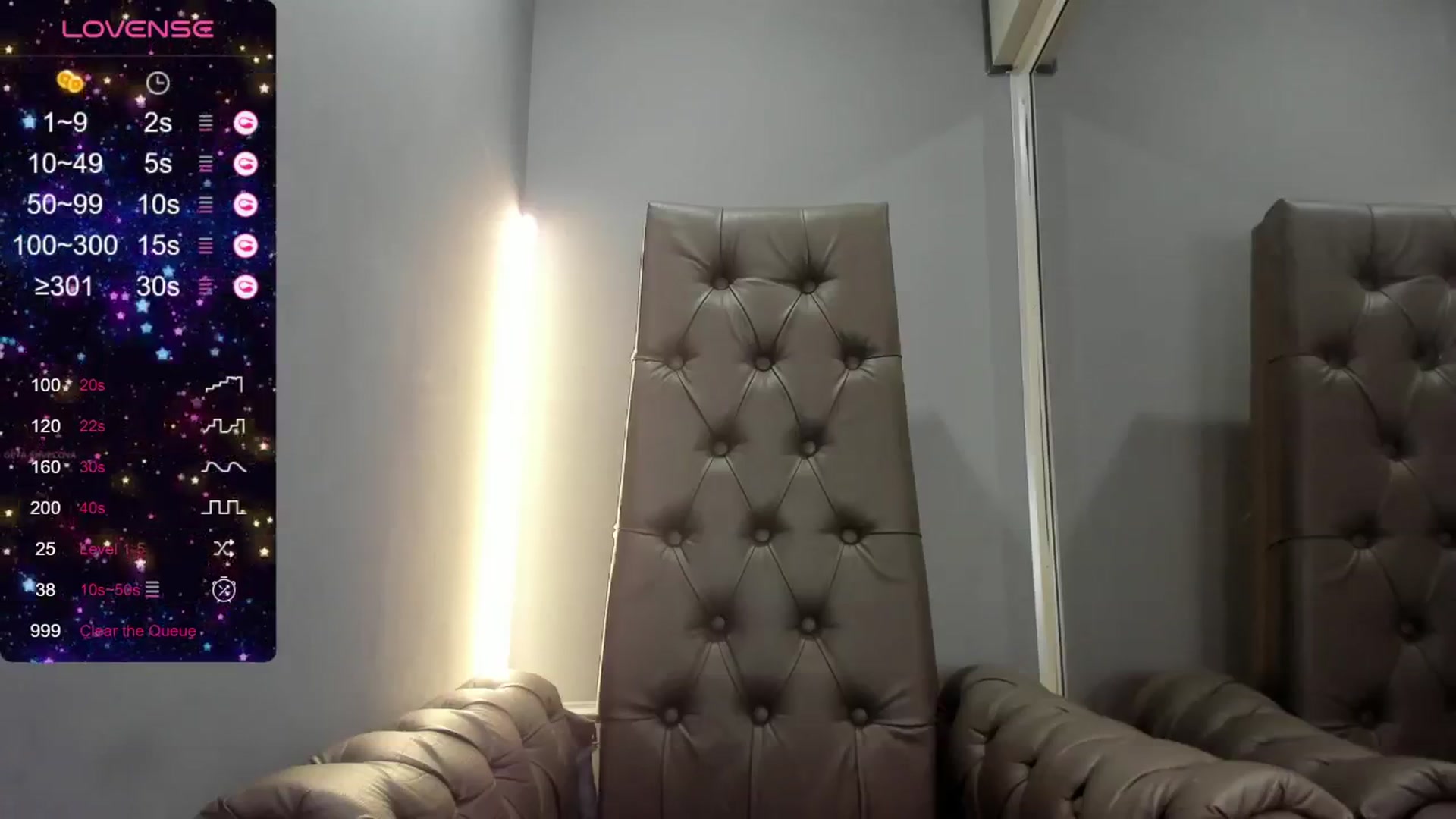 Gallery image thumbnail from Nicole_Kramm's myfreecams stream on, 05/30/2024, 10:36 image 9 of 20