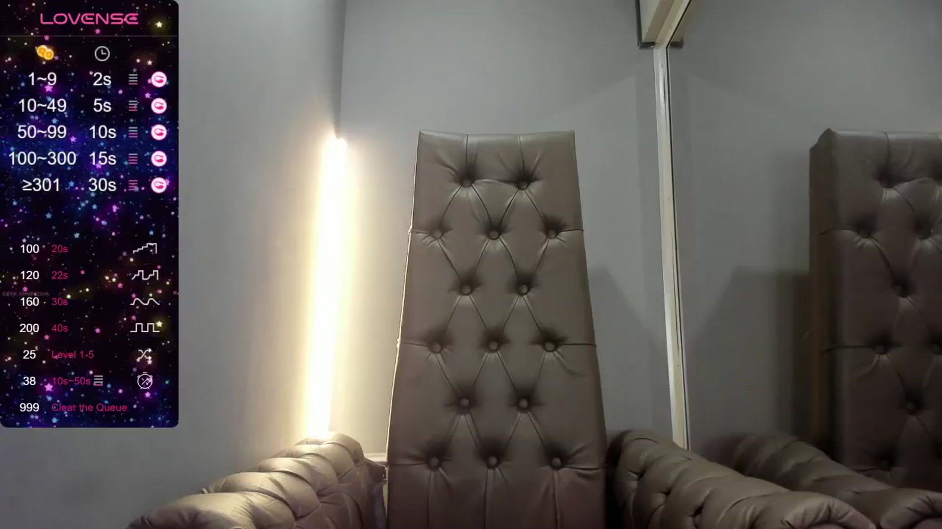 Gallery image thumbnail from Nicole_Kramm's myfreecams stream on, 05/30/2024, 10:36 image 10 of 20