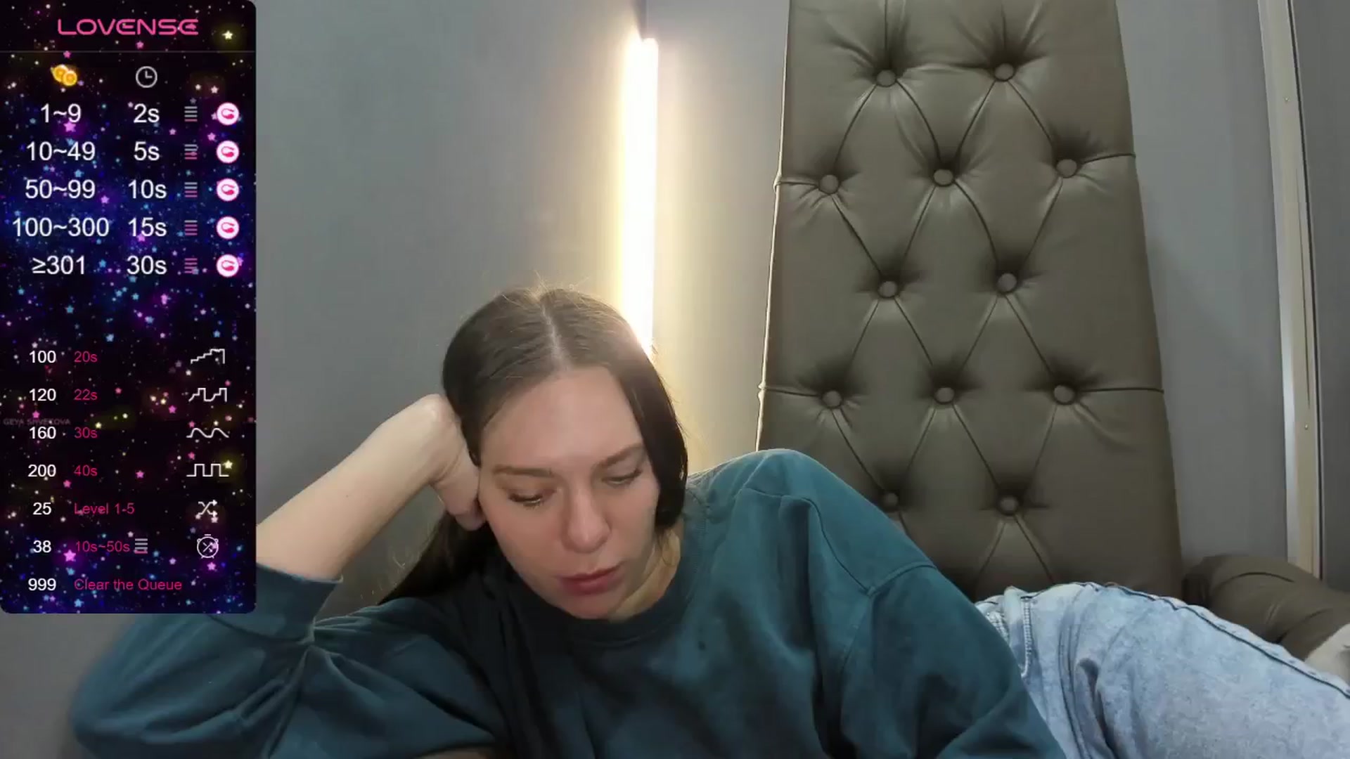 Gallery image thumbnail from Nicole_Kramm's myfreecams stream on, 05/30/2024, 13:08 image 8 of 20