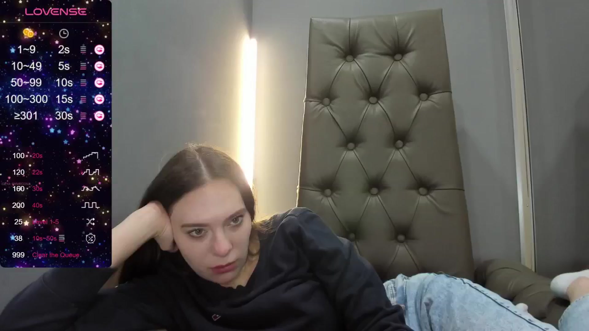 Gallery image thumbnail from Nicole_Kramm's myfreecams stream on, 05/31/2024, 09:16 image 13 of 20