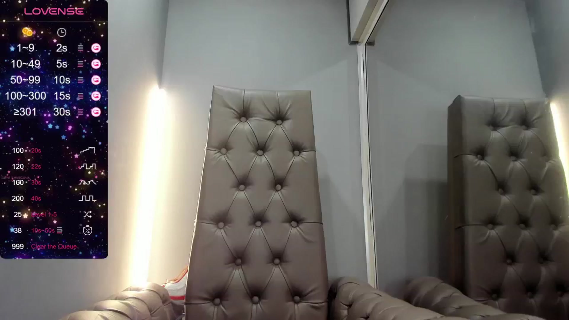 Gallery image thumbnail from Nicole_Kramm's myfreecams stream on, 05/31/2024, 09:16 image 19 of 20