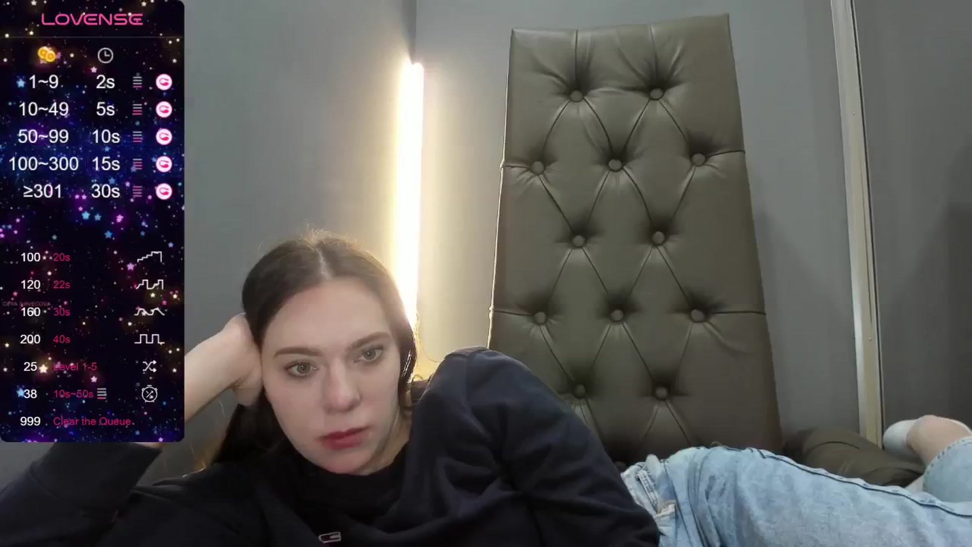 Gallery image thumbnail from Nicole_Kramm's myfreecams stream on, 05/31/2024, 09:16 image 17 of 20