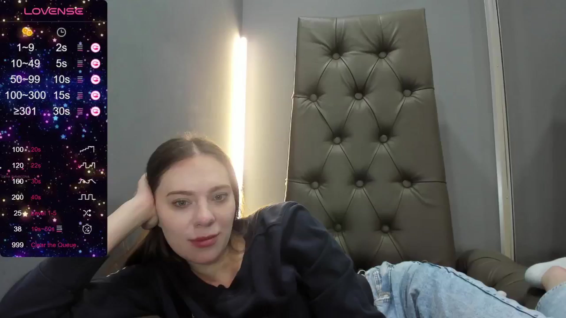 Gallery image thumbnail from Nicole_Kramm's myfreecams stream on, 05/31/2024, 09:16 image 11 of 20