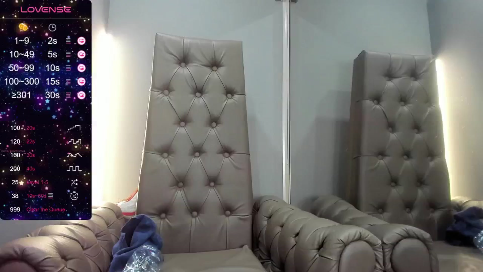 Gallery image thumbnail from Nicole_Kramm's myfreecams stream on, 06/02/2024, 12:28 image 16 of 20