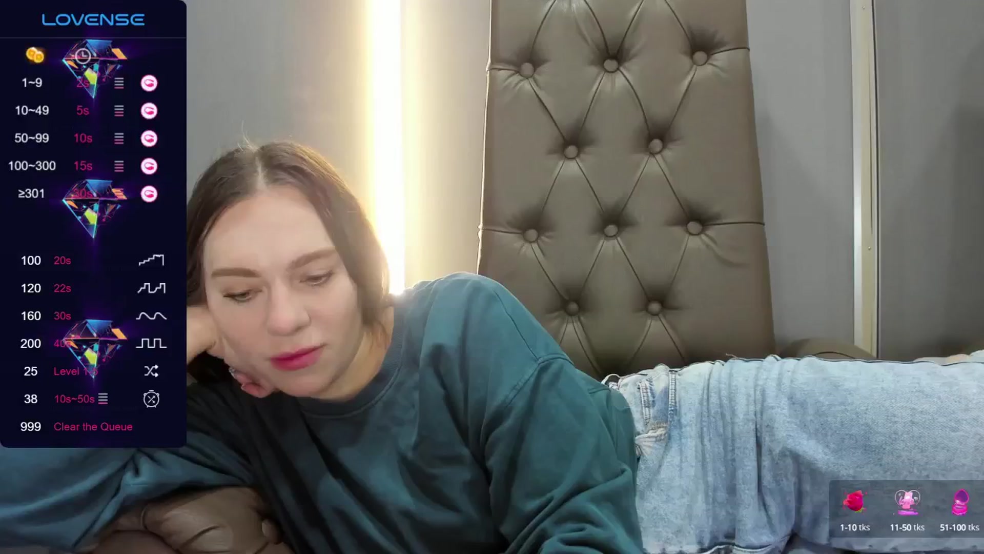 Gallery image thumbnail from Nicole_Kramm's myfreecams stream on, 06/07/2024, 09:33 image 6 of 20