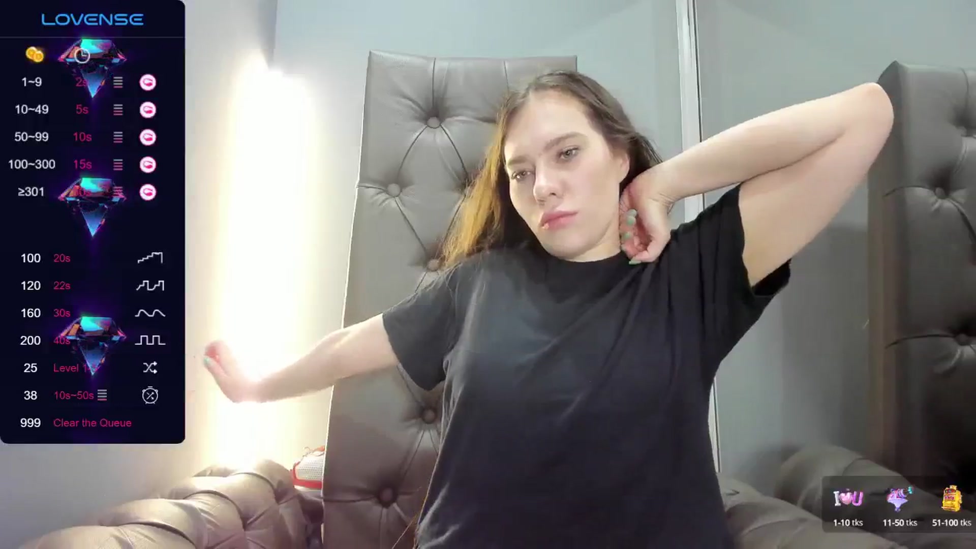 Gallery image thumbnail from Nicole_Kramm's myfreecams stream on, 06/27/2024, 08:39 image 15 of 20