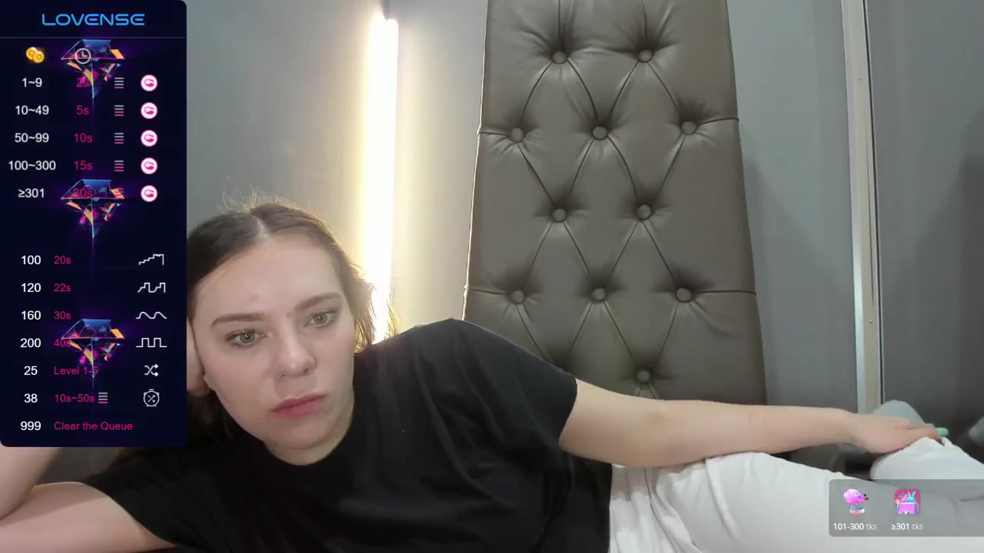 Gallery image thumbnail from Nicole_Kramm's myfreecams stream on, 06/27/2024, 08:39 image 10 of 20