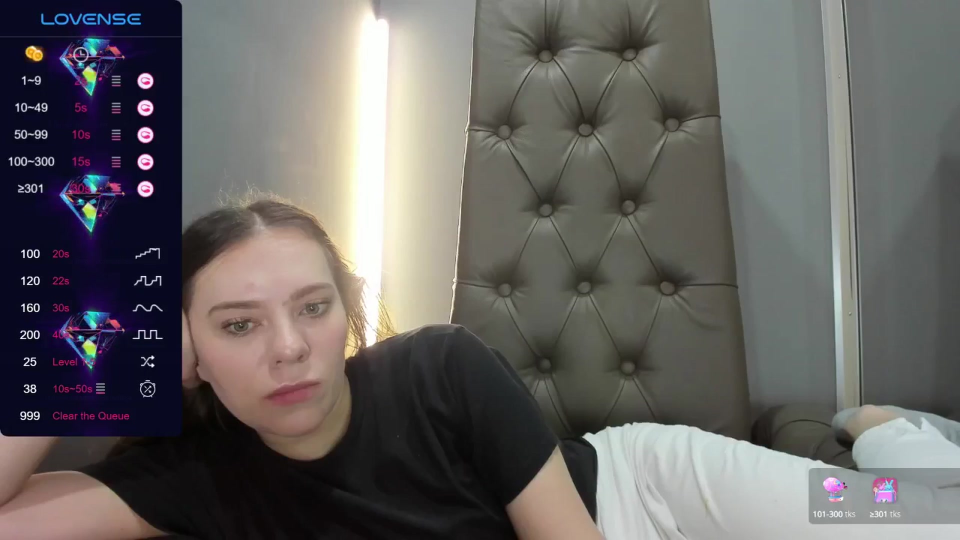 Gallery image thumbnail from Nicole_Kramm's myfreecams stream on, 06/27/2024, 08:39 image 9 of 20