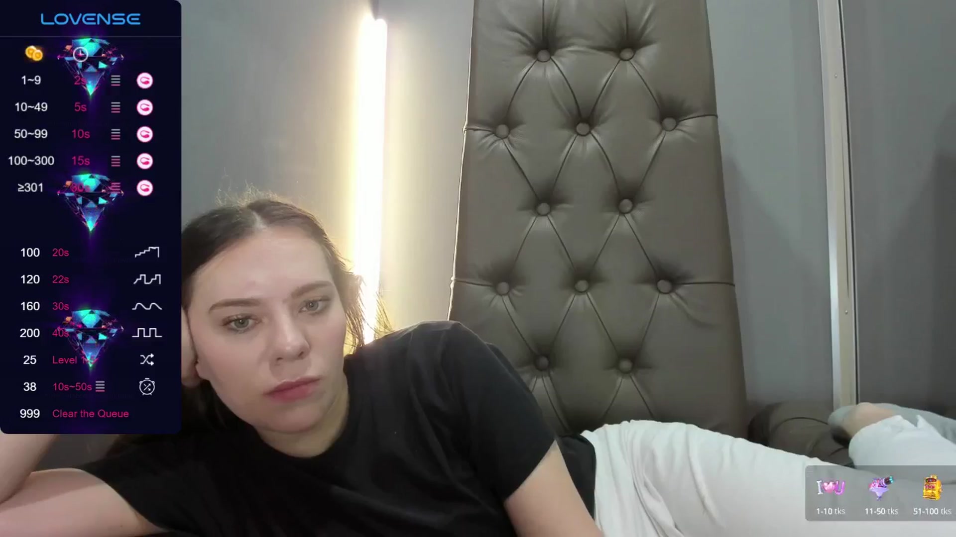 Gallery image thumbnail from Nicole_Kramm's myfreecams stream on, 06/27/2024, 08:39 image 8 of 20