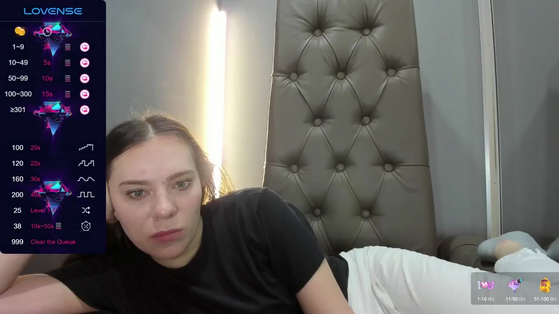 Gallery image thumbnail from Nicole_Kramm's myfreecams stream on, 06/27/2024, 08:39 image 11 of 20