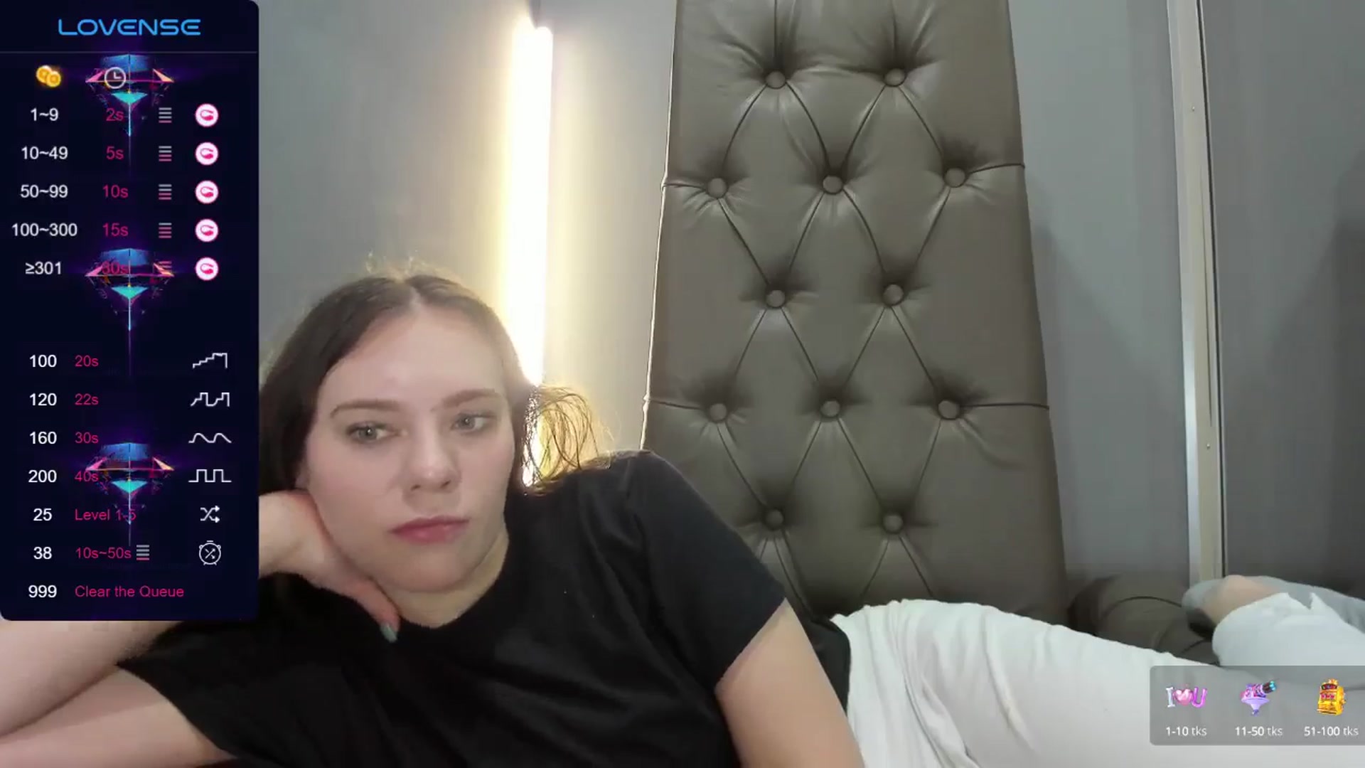 Gallery image thumbnail from Nicole_Kramm's myfreecams stream on, 06/27/2024, 08:39 image 3 of 20