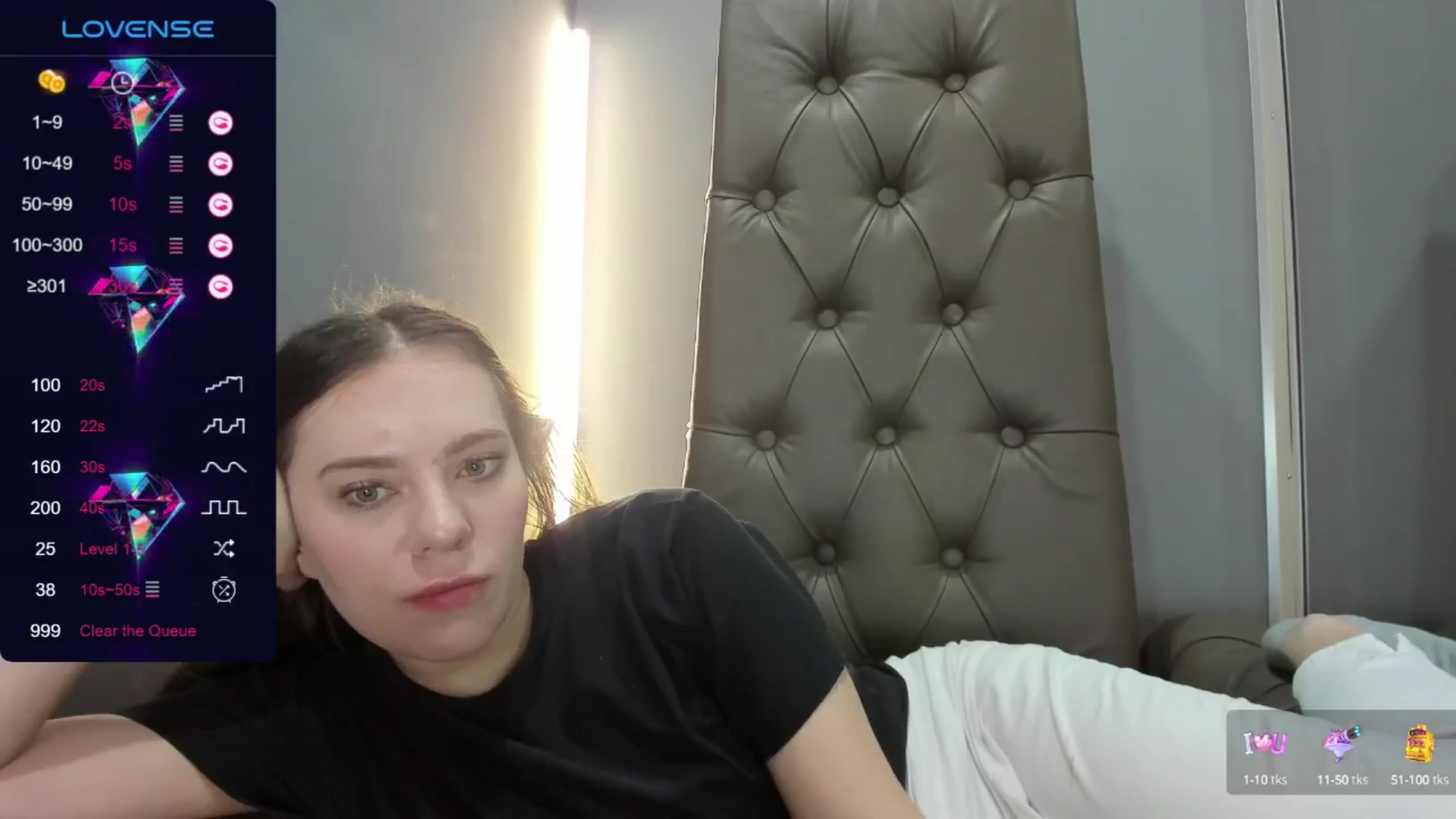 Gallery image thumbnail from Nicole_Kramm's myfreecams stream on, 06/27/2024, 08:39 image 7 of 20