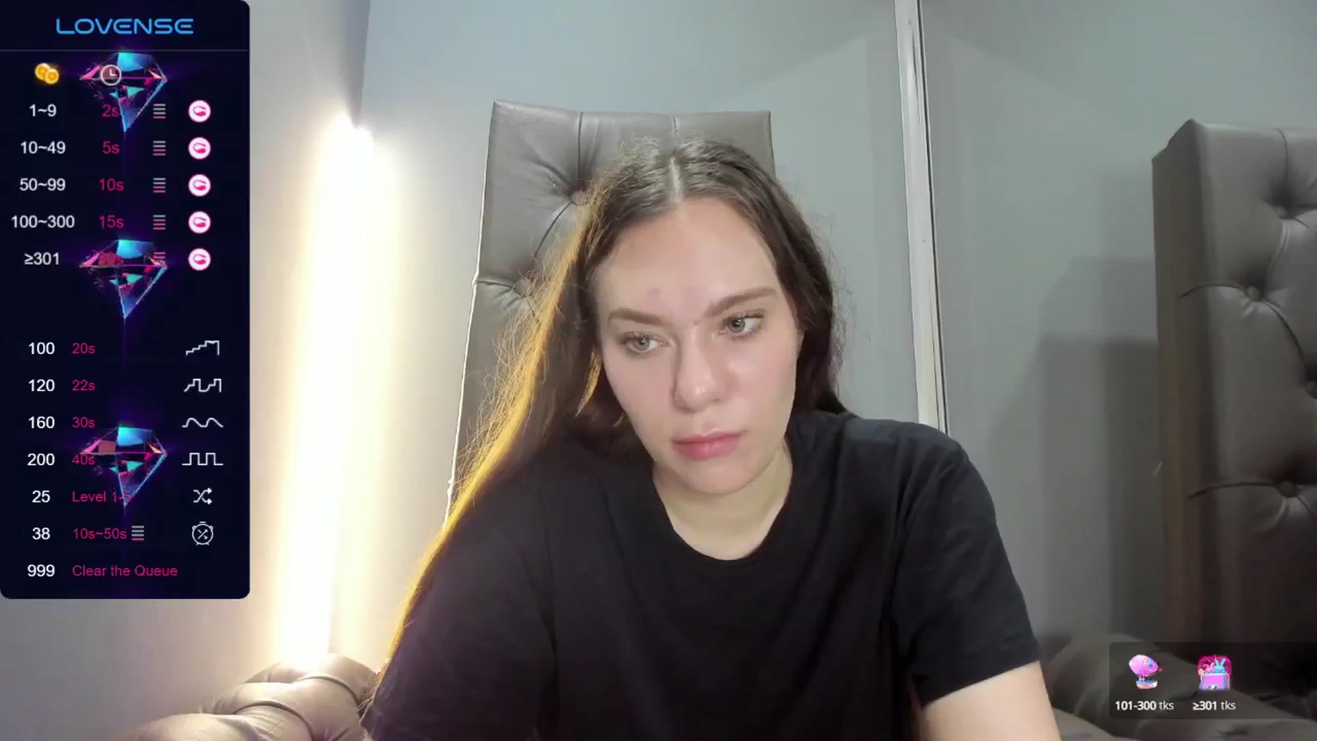 Gallery image thumbnail from Nicole_Kramm's myfreecams stream on, 06/27/2024, 10:35 image 14 of 20