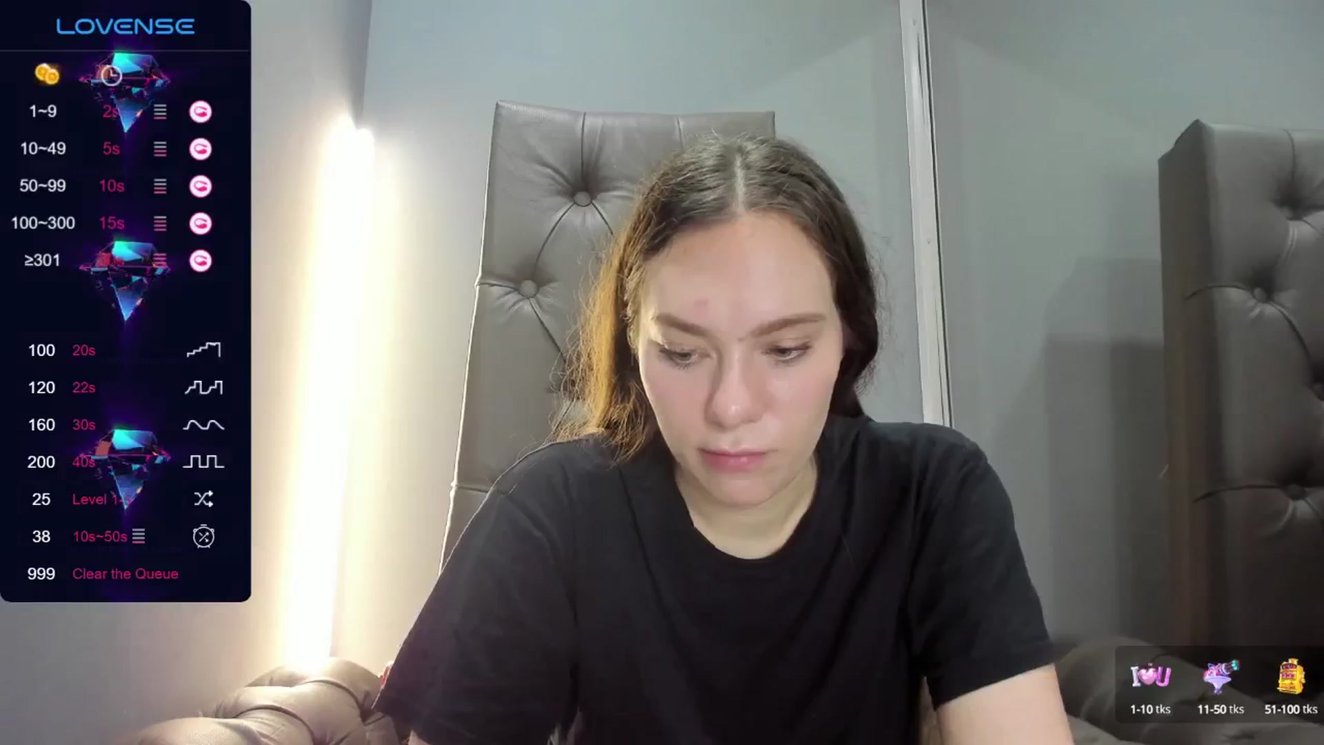 Gallery image thumbnail from Nicole_Kramm's myfreecams stream on, 06/27/2024, 10:35 image 13 of 20