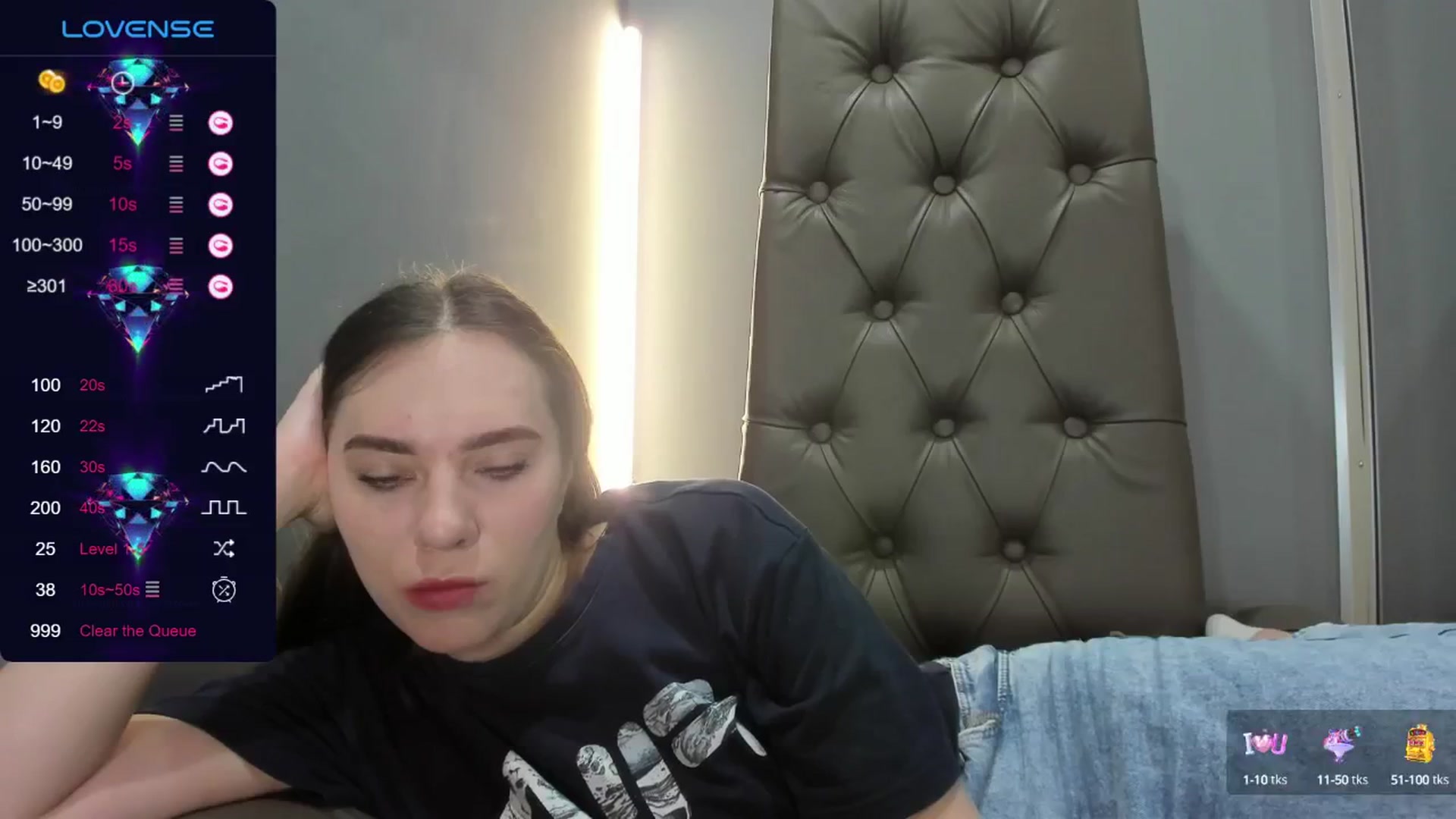 Gallery image thumbnail from Nicole_Kramm's myfreecams stream on, 06/29/2024, 11:20 image 9 of 20