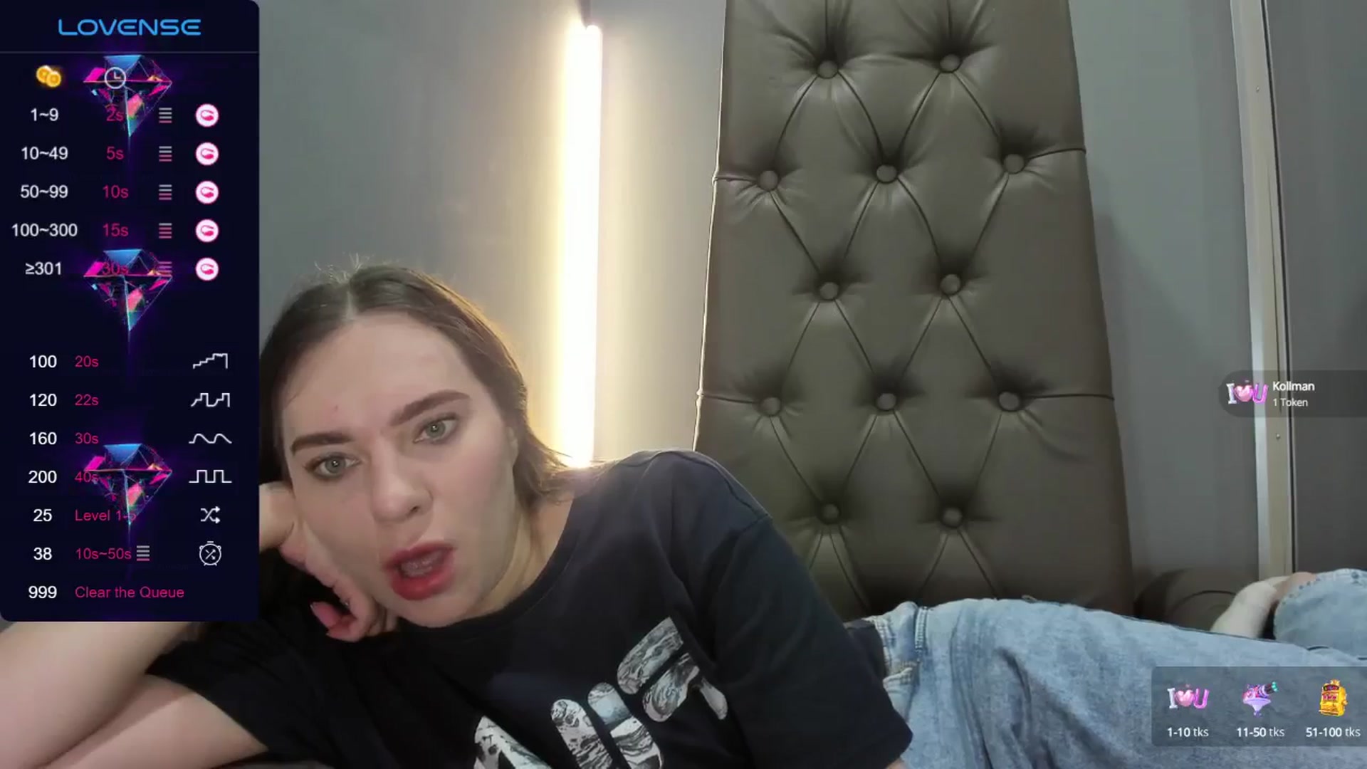 Gallery image thumbnail from Nicole_Kramm's myfreecams stream on, 06/29/2024, 11:20 image 8 of 20