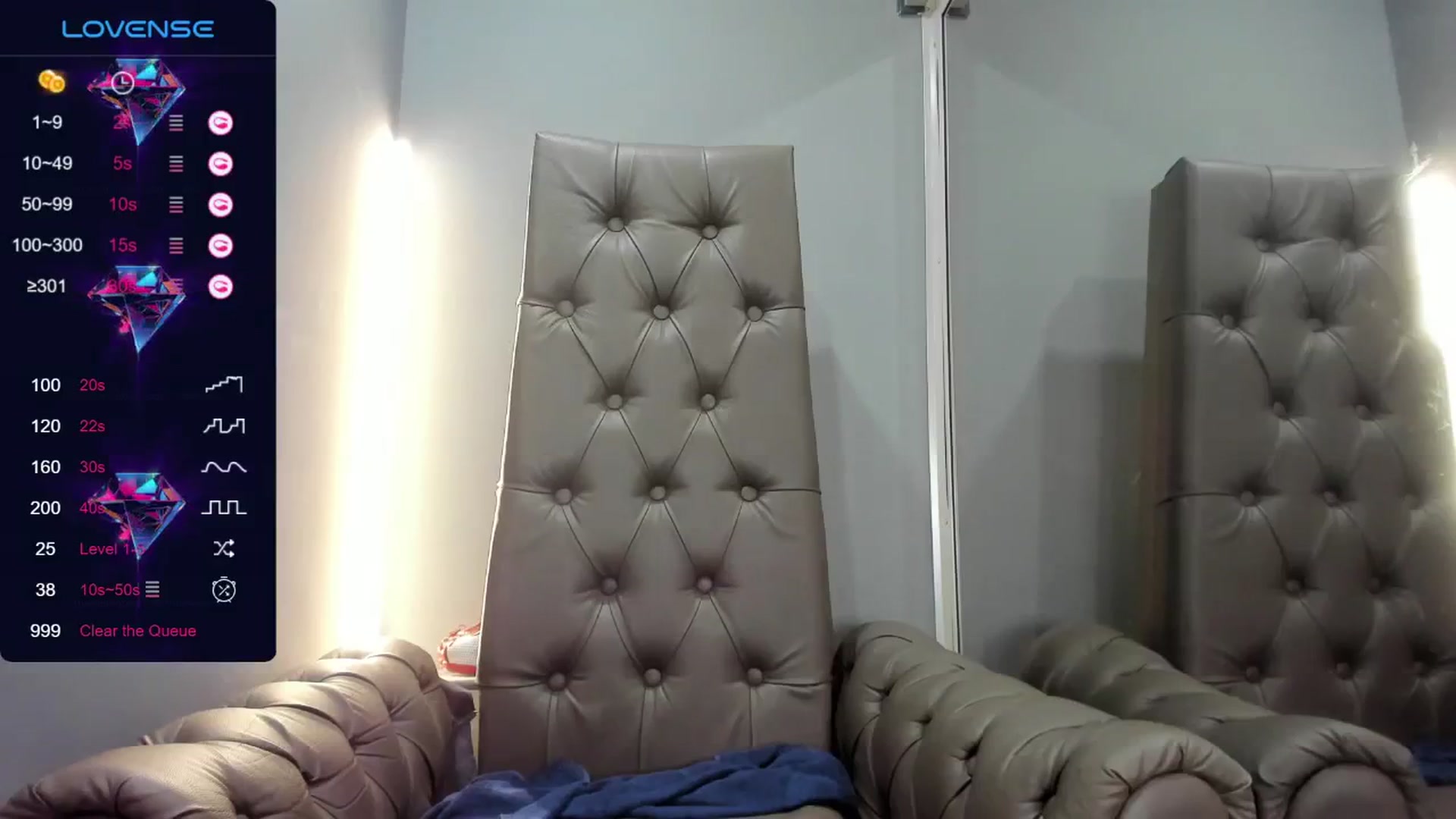 Gallery image thumbnail from Nicole_Kramm's myfreecams stream on, 06/30/2024, 13:37 image 10 of 20