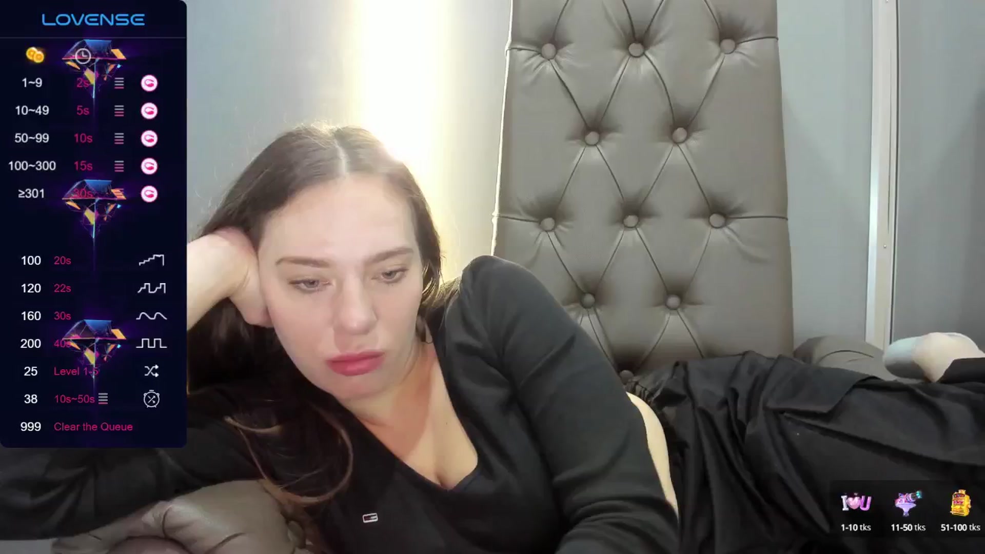 Gallery image thumbnail from Nicole_Kramm's myfreecams stream on, 07/03/2024, 09:45 image 16 of 20