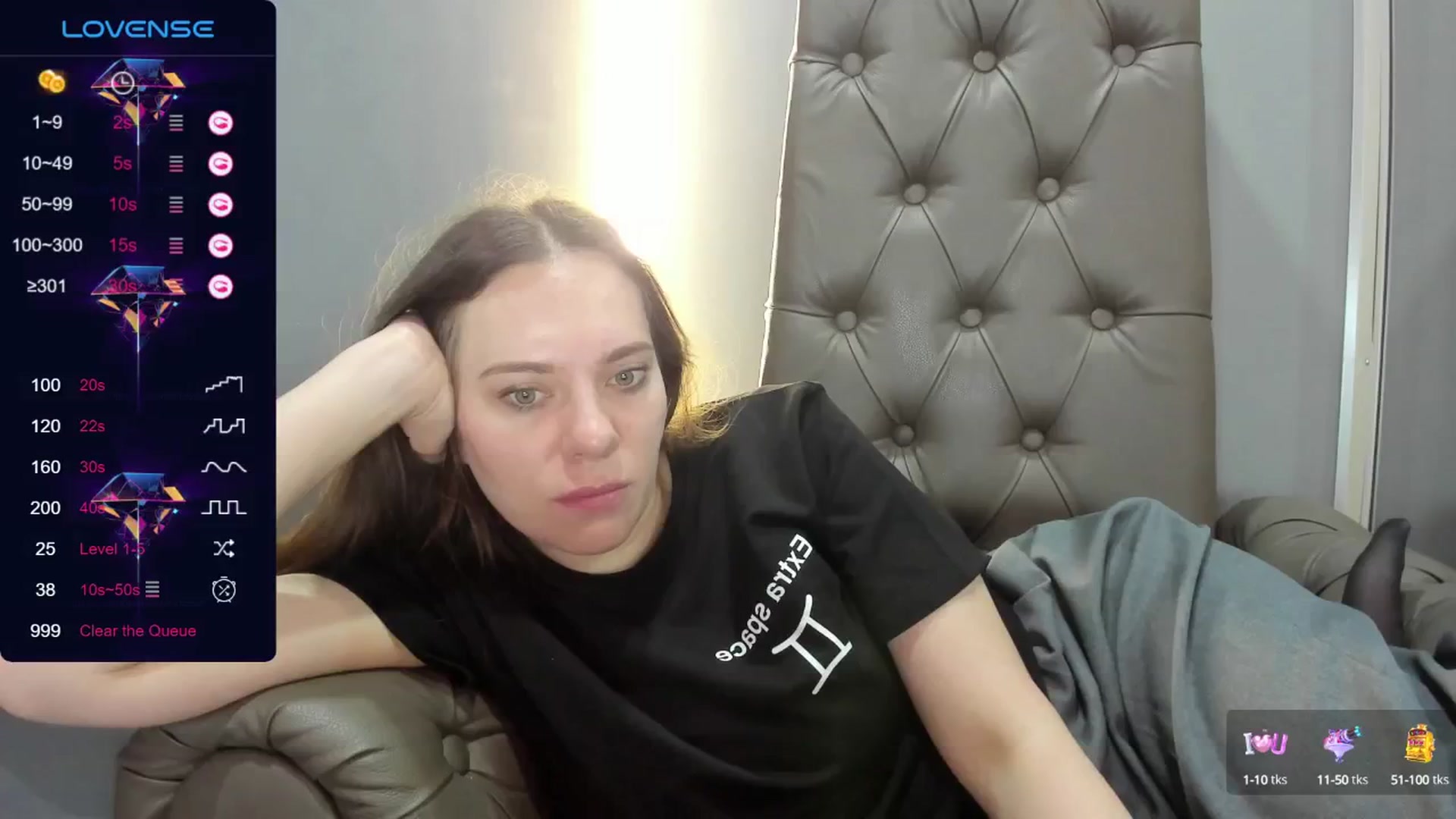 Gallery image thumbnail from Nicole_Kramm's myfreecams stream on, 07/10/2024, 13:59 image 17 of 20