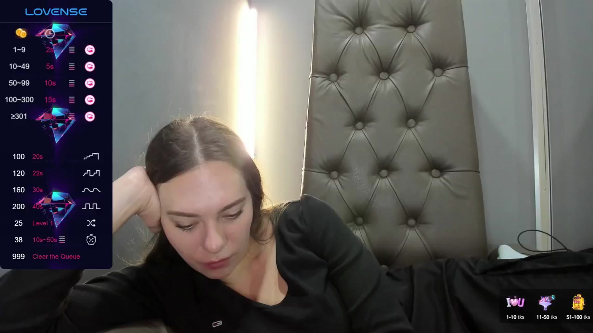 Gallery image thumbnail from Nicole_Kramm's myfreecams stream on, 07/11/2024, 09:12 image 8 of 20