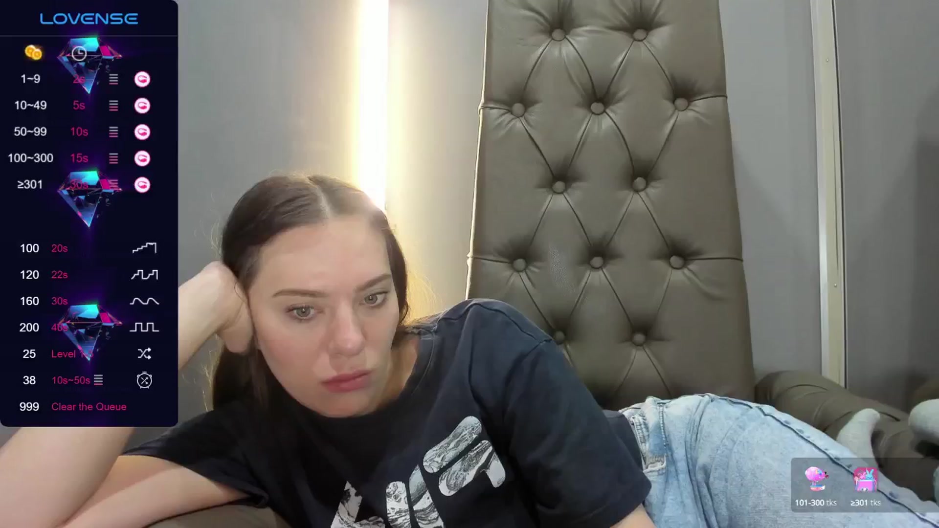 Gallery image thumbnail from Nicole_Kramm's myfreecams stream on, 07/12/2024, 09:53 image 17 of 20
