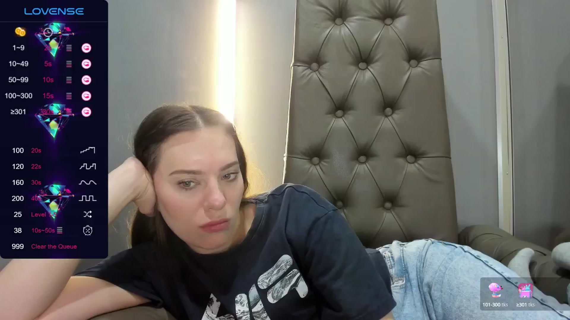 Gallery image thumbnail from Nicole_Kramm's myfreecams stream on, 07/12/2024, 09:53 image 16 of 20