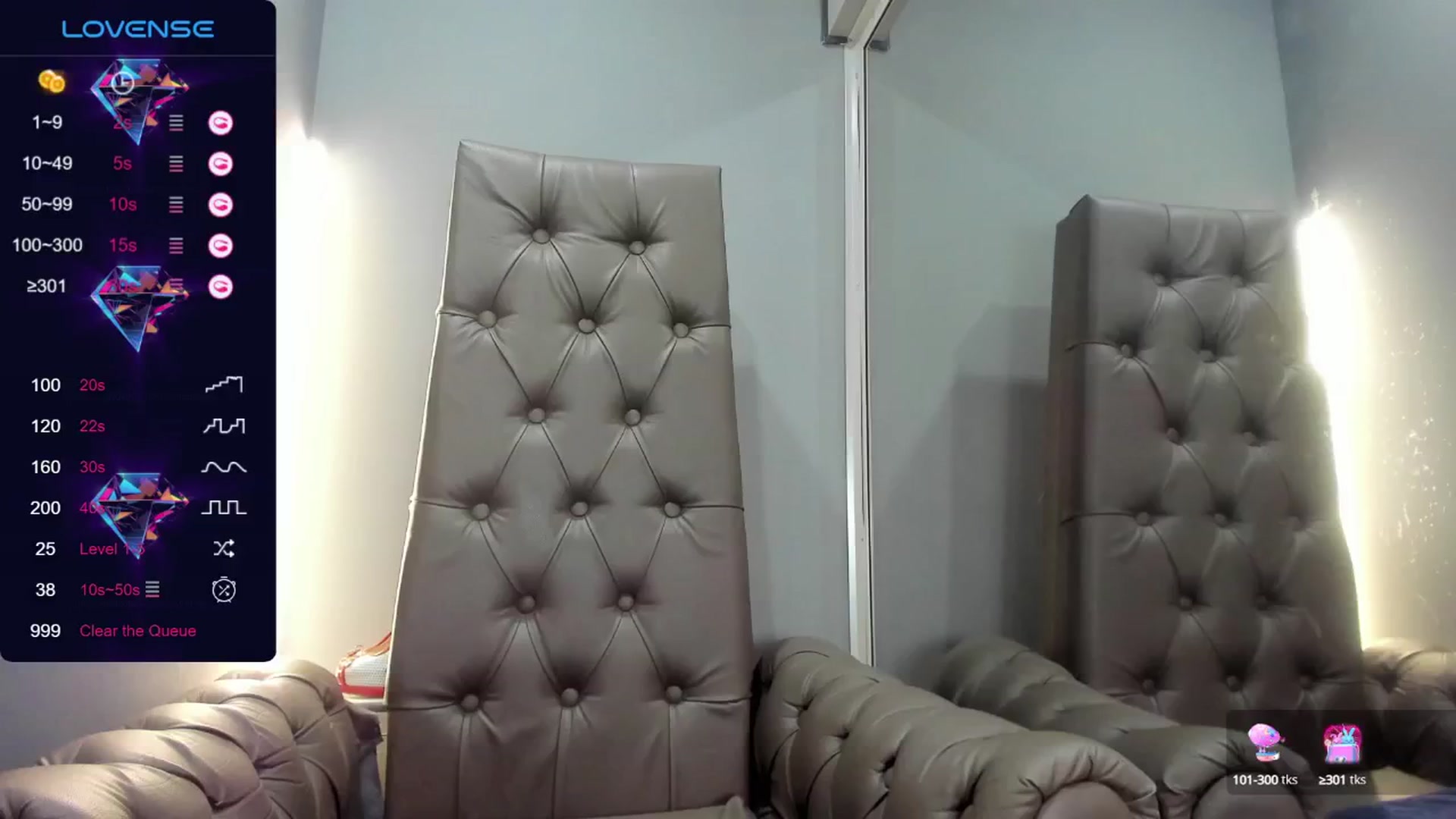 Gallery image thumbnail from Nicole_Kramm's myfreecams stream on, 07/15/2024, 08:01 image 17 of 20