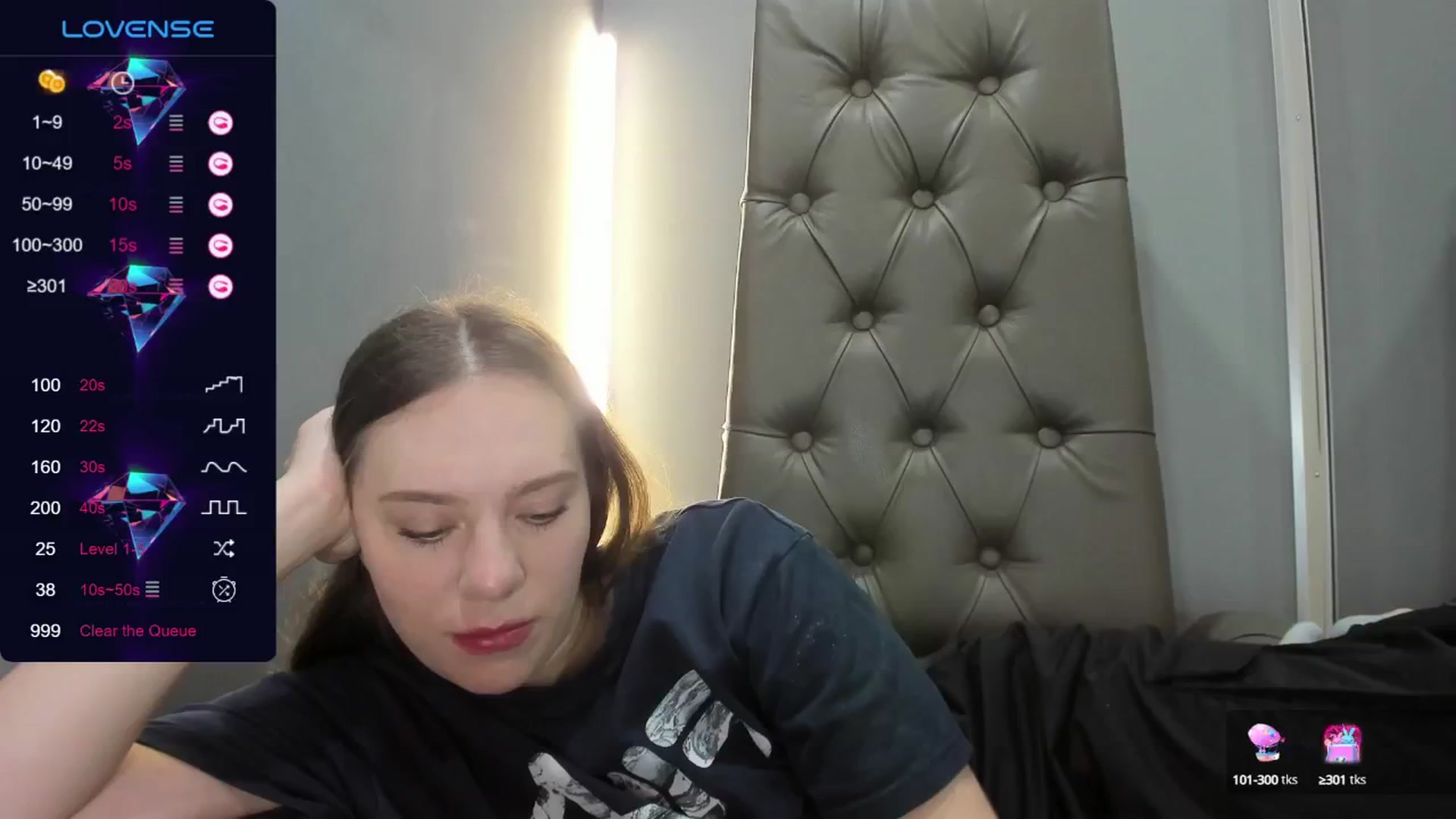 Gallery image thumbnail from Nicole_Kramm's myfreecams stream on, 07/16/2024, 08:20 image 9 of 20