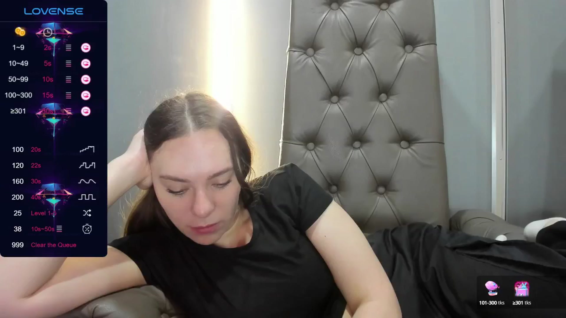 Gallery image thumbnail from Nicole_Kramm's myfreecams stream on, 07/24/2024, 09:08 image 17 of 20