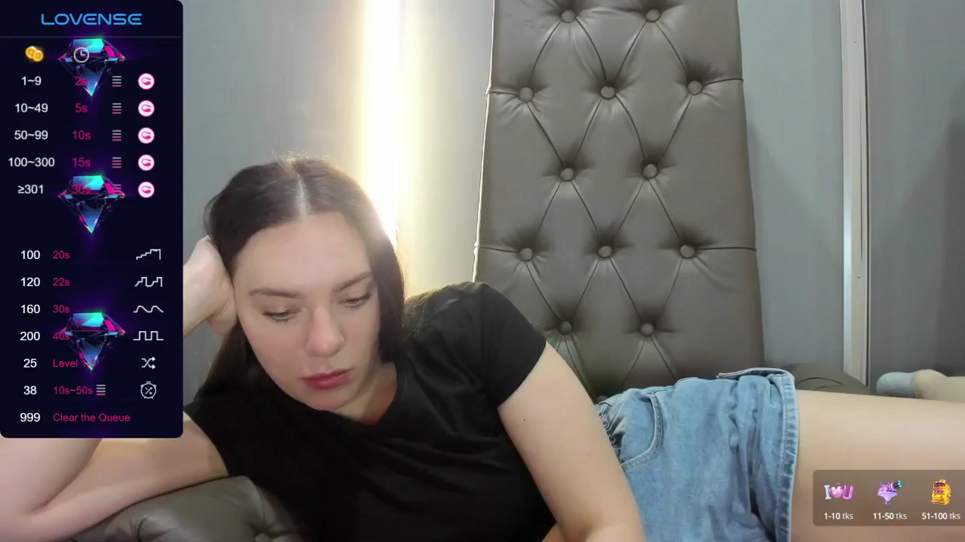 Gallery image thumbnail from Nicole_Kramm's myfreecams stream on, 07/26/2024, 09:01 image 18 of 20