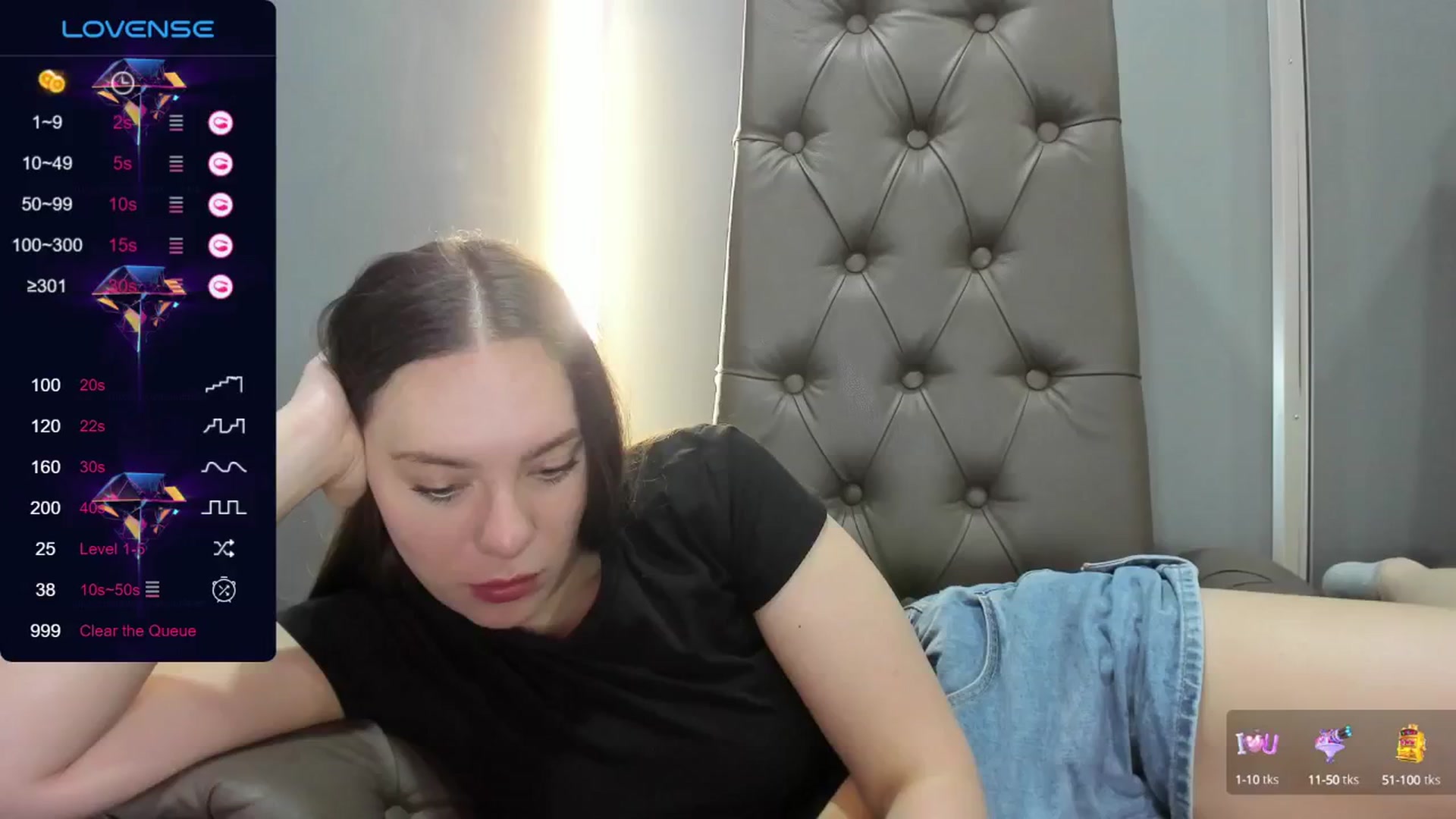 Gallery image thumbnail from Nicole_Kramm's myfreecams stream on, 07/26/2024, 09:01 image 17 of 20