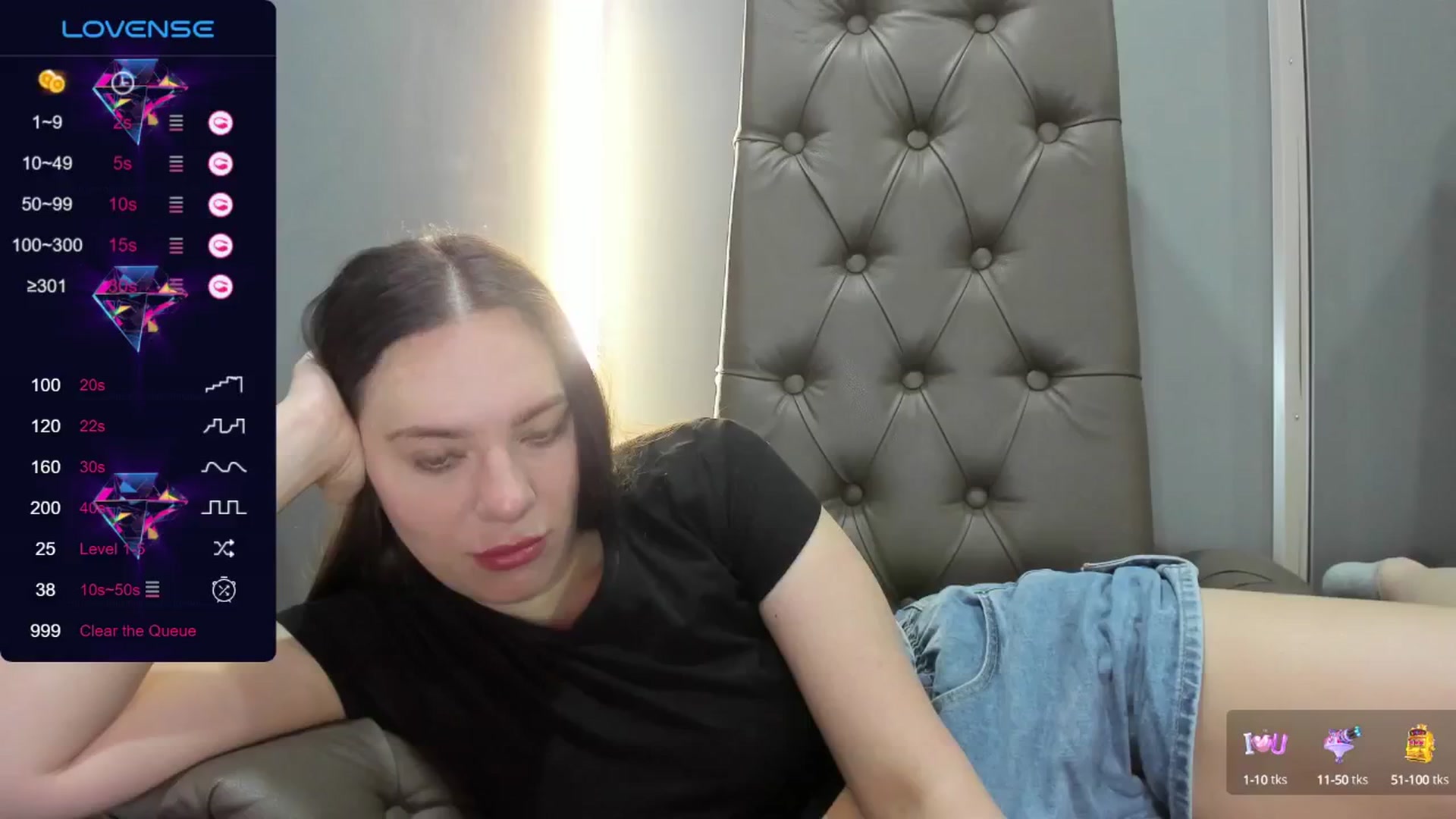 Gallery image thumbnail from Nicole_Kramm's myfreecams stream on, 07/26/2024, 09:01 image 15 of 20