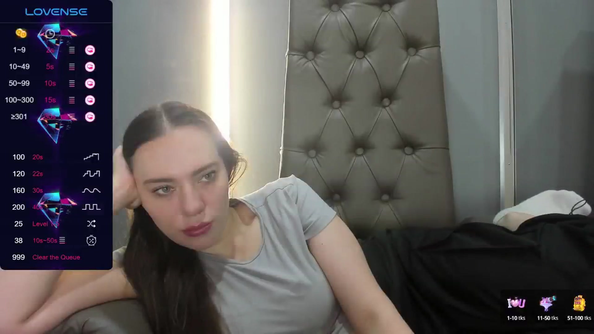 Gallery image thumbnail from Nicole_Kramm's myfreecams stream on, 08/08/2024, 11:14 image 17 of 20