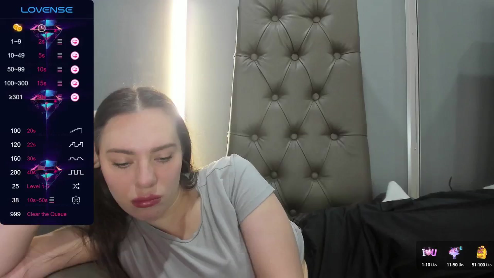 Gallery image thumbnail from Nicole_Kramm's myfreecams stream on, 08/08/2024, 11:14 image 4 of 20