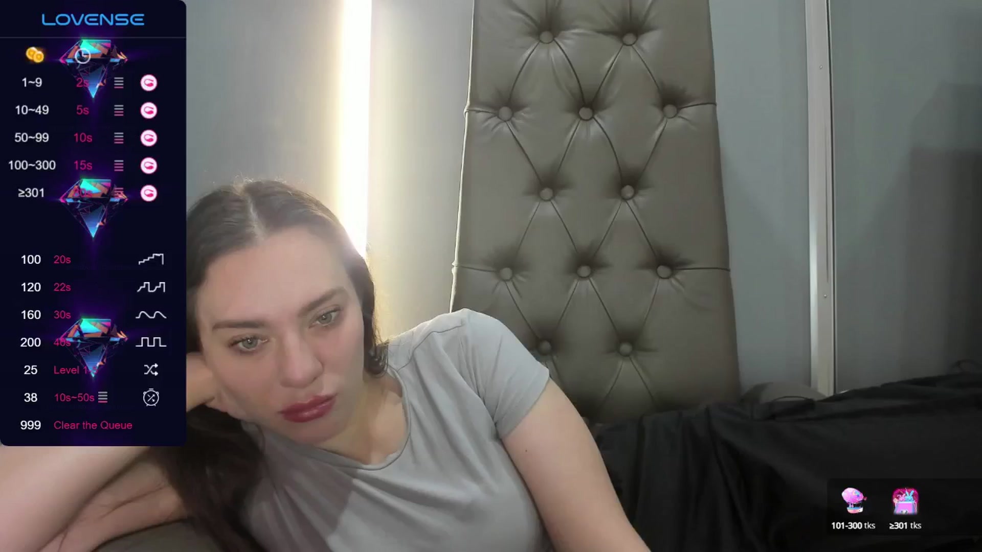 Gallery image thumbnail from Nicole_Kramm's myfreecams stream on, 08/08/2024, 11:14 image 6 of 20
