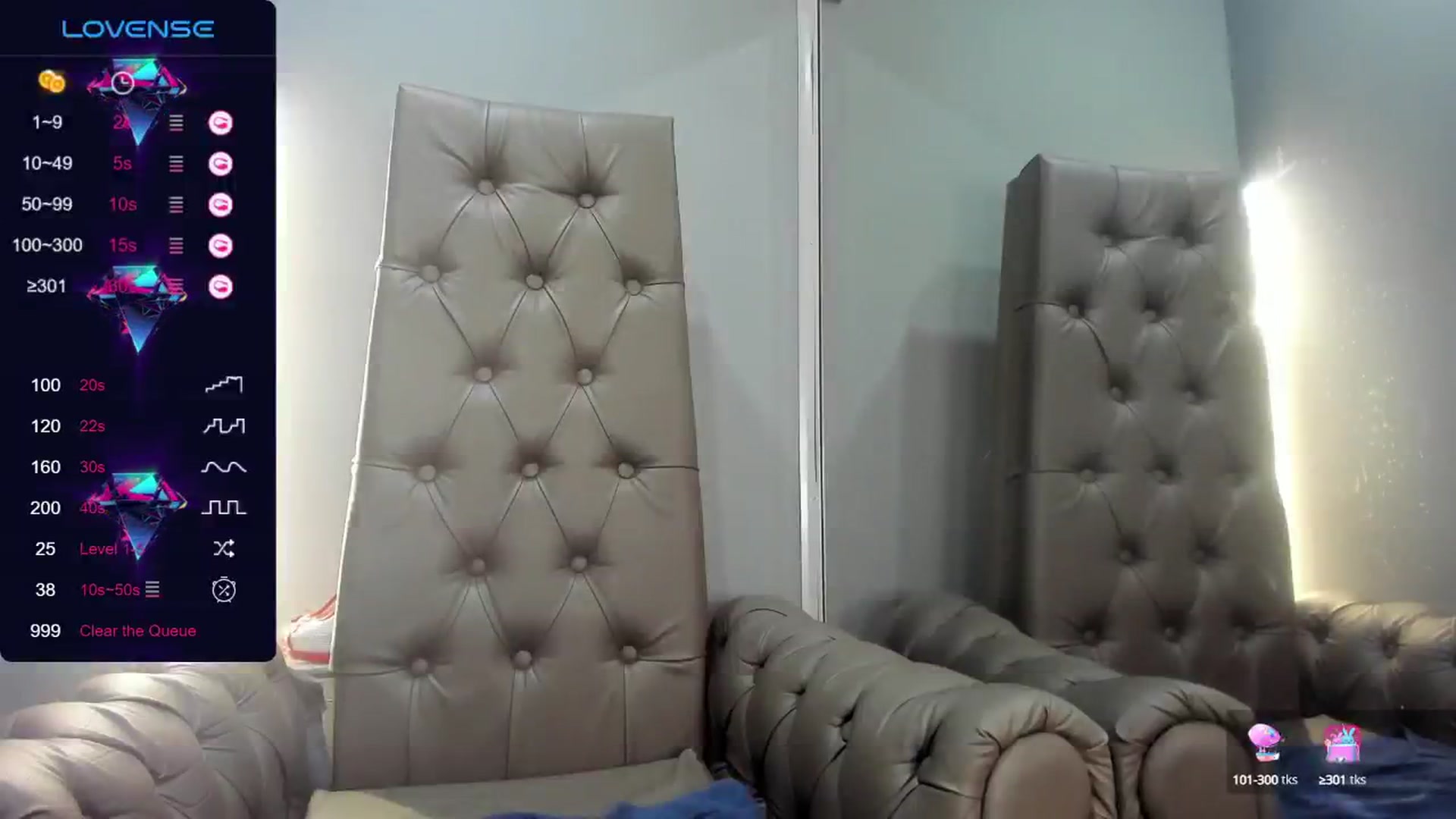 Gallery image thumbnail from Nicole_Kramm's myfreecams stream on, 08/08/2024, 12:56 image 11 of 20