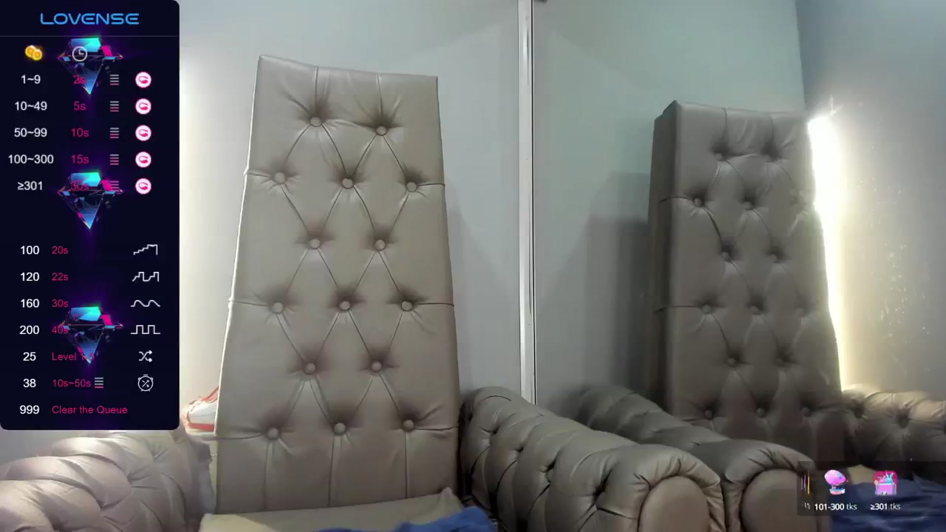 Gallery image thumbnail from Nicole_Kramm's myfreecams stream on, 08/08/2024, 12:56 image 15 of 20