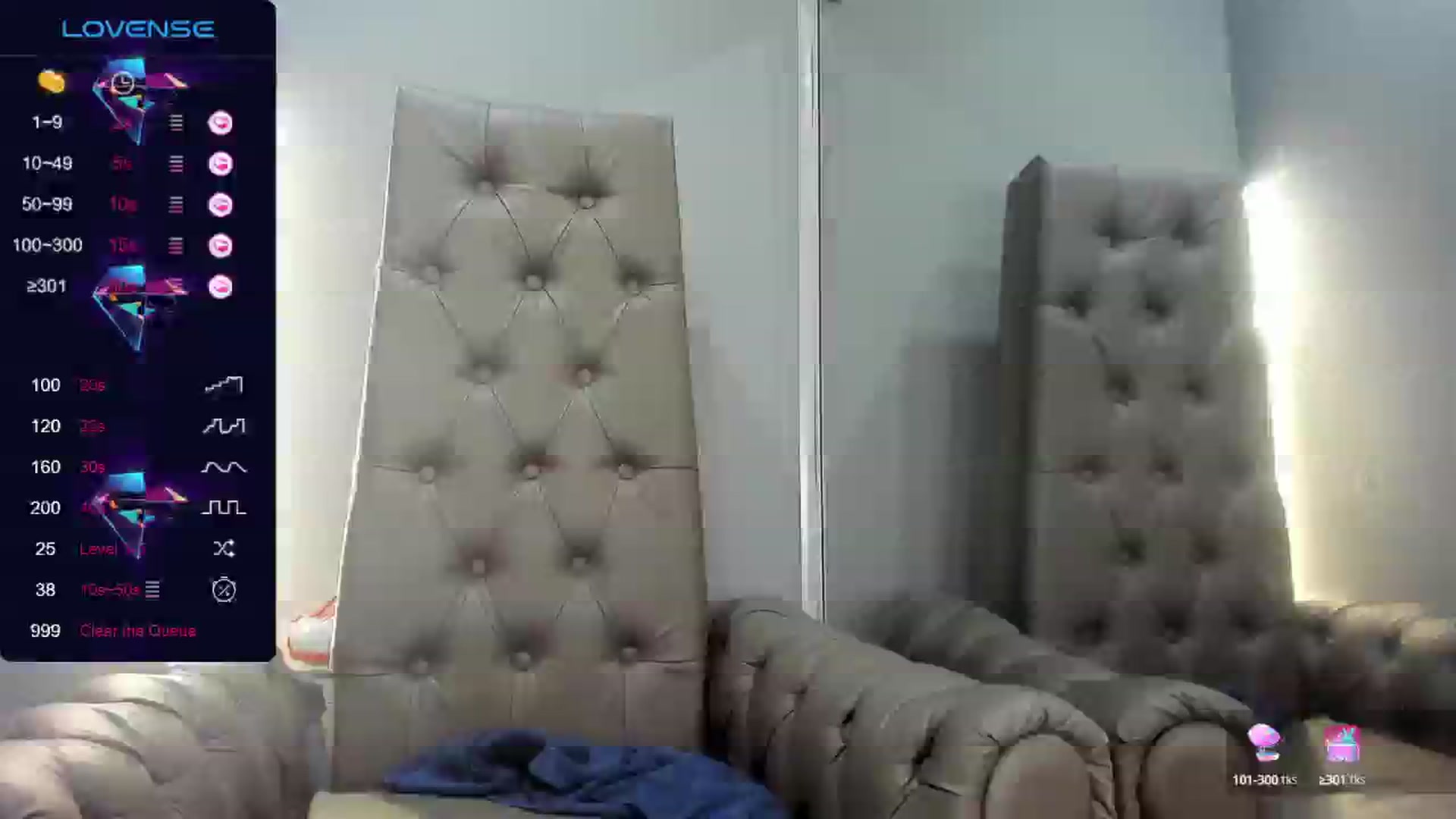 Gallery image thumbnail from Nicole_Kramm's myfreecams stream on, 08/08/2024, 12:56 image 19 of 20