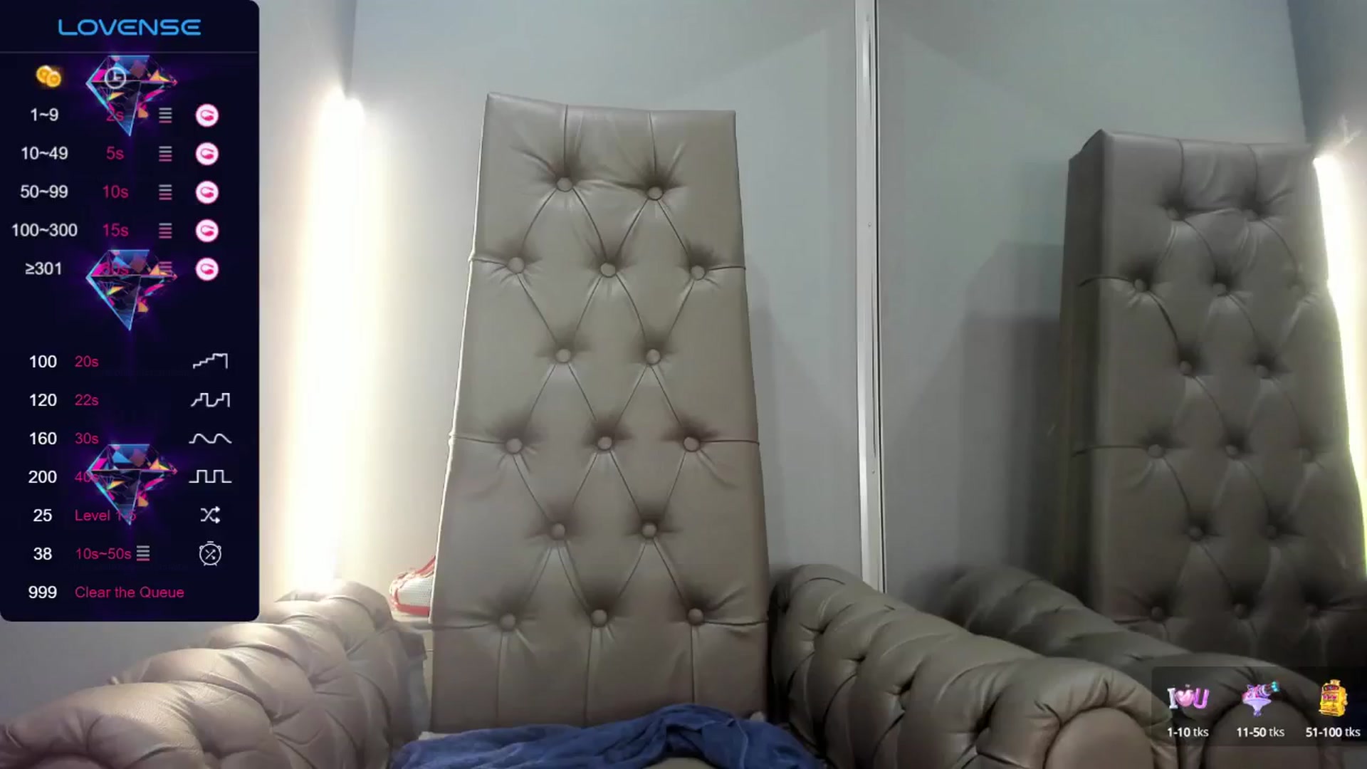 Gallery image thumbnail from Nicole_Kramm's myfreecams stream on, 08/13/2024, 09:37 image 19 of 20