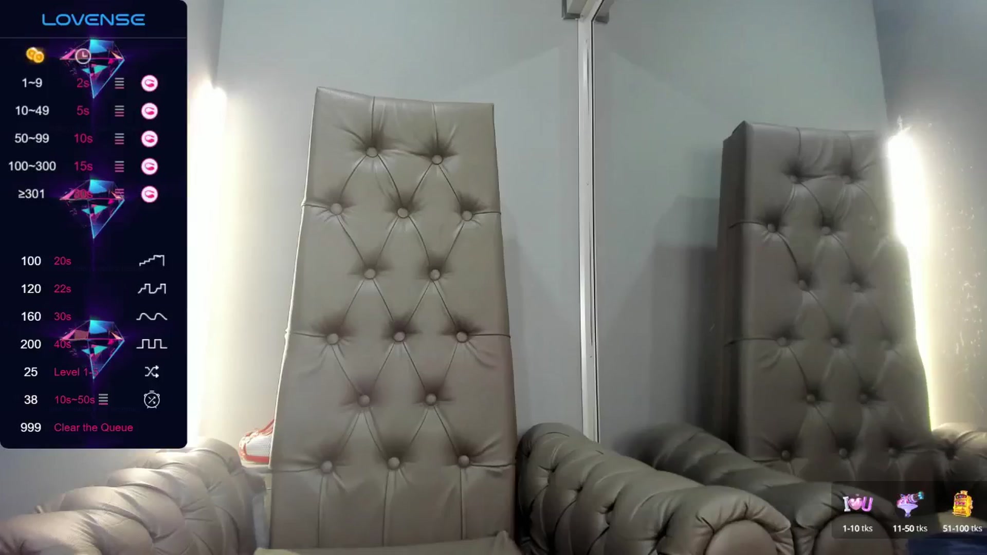 Gallery image thumbnail from Nicole_Kramm's myfreecams stream on, 08/22/2024, 08:17 image 5 of 20