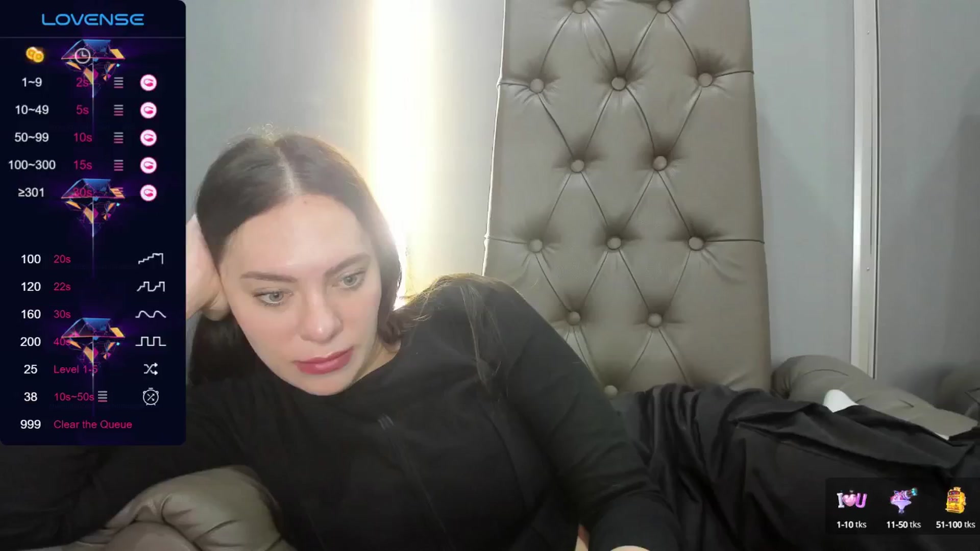 Gallery image thumbnail from Nicole_Kramm's myfreecams stream on, 08/22/2024, 09:35 image 15 of 20
