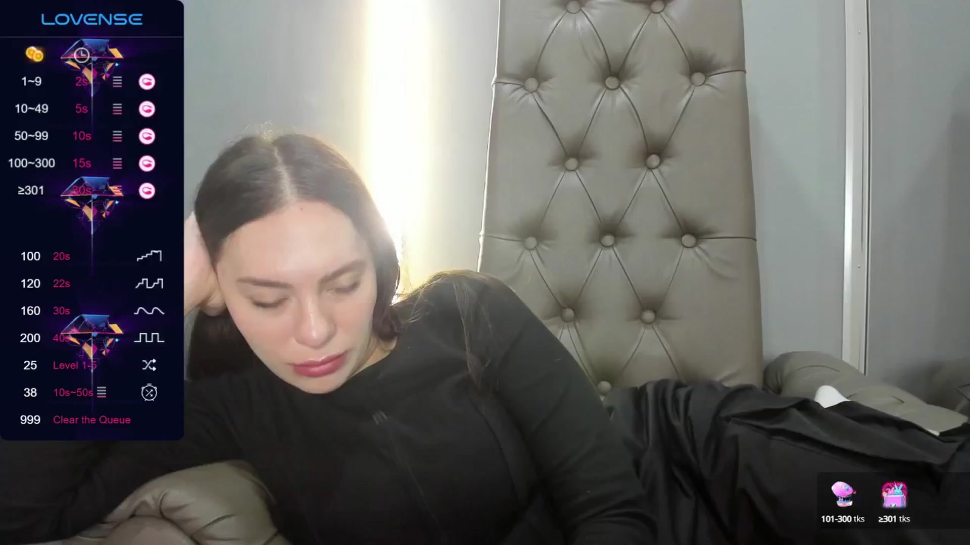 Gallery image thumbnail from Nicole_Kramm's myfreecams stream on, 08/22/2024, 09:35 image 16 of 20
