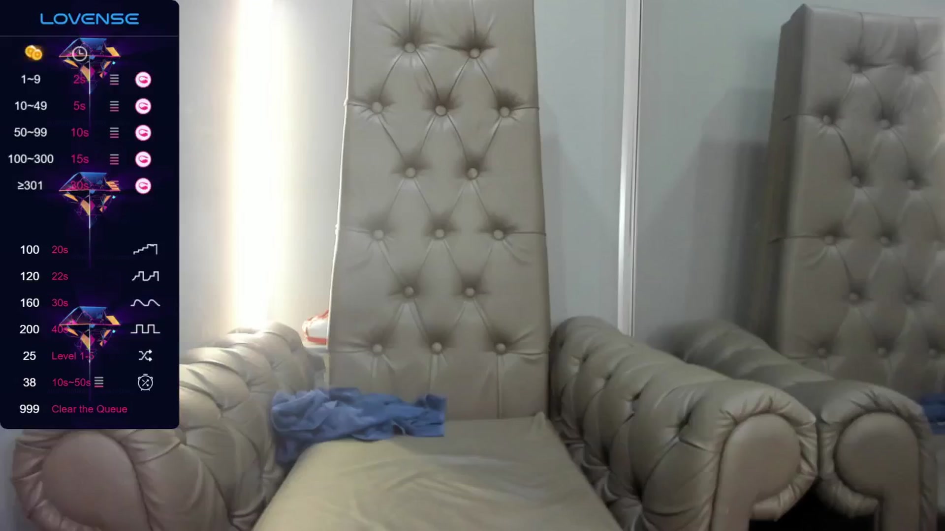 Gallery image thumbnail from Nicole_Kramm's myfreecams stream on, 08/22/2024, 09:35 image 19 of 20