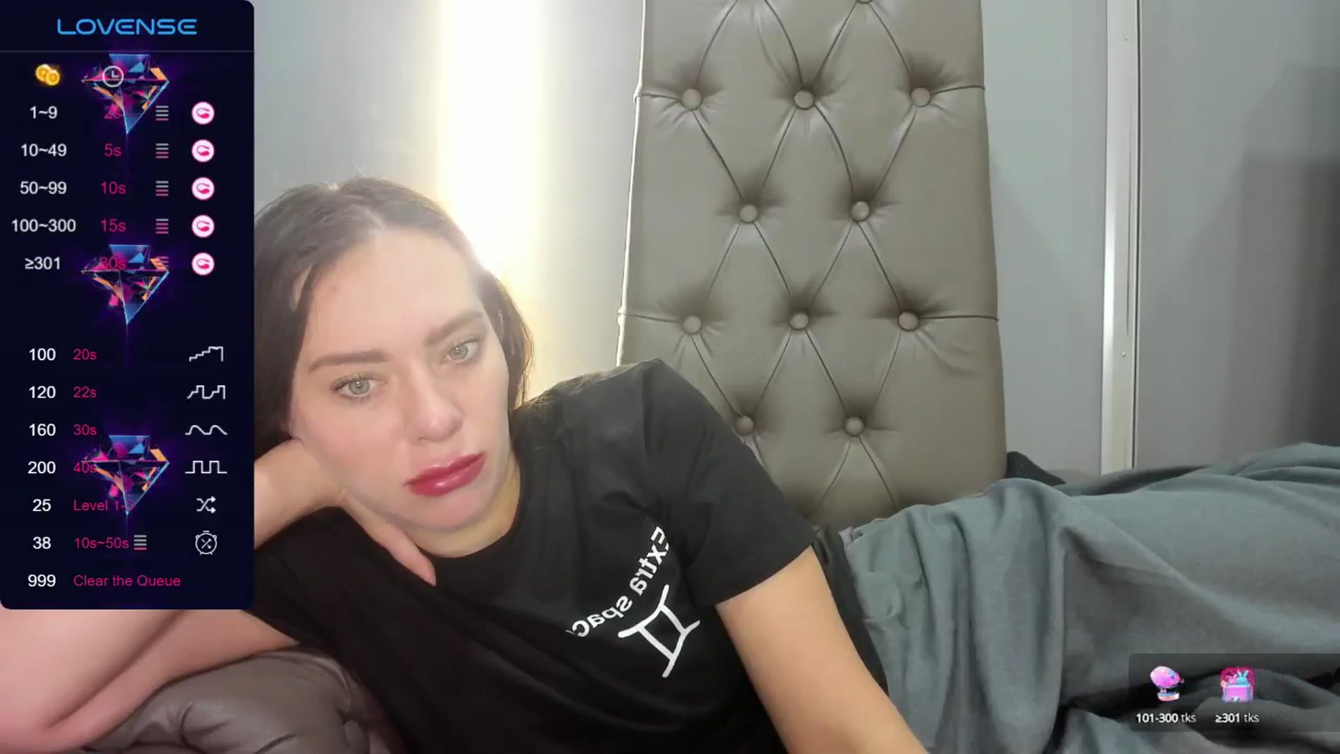 Gallery image thumbnail from Nicole_Kramm's myfreecams stream on, 09/02/2024, 08:40 image 7 of 20