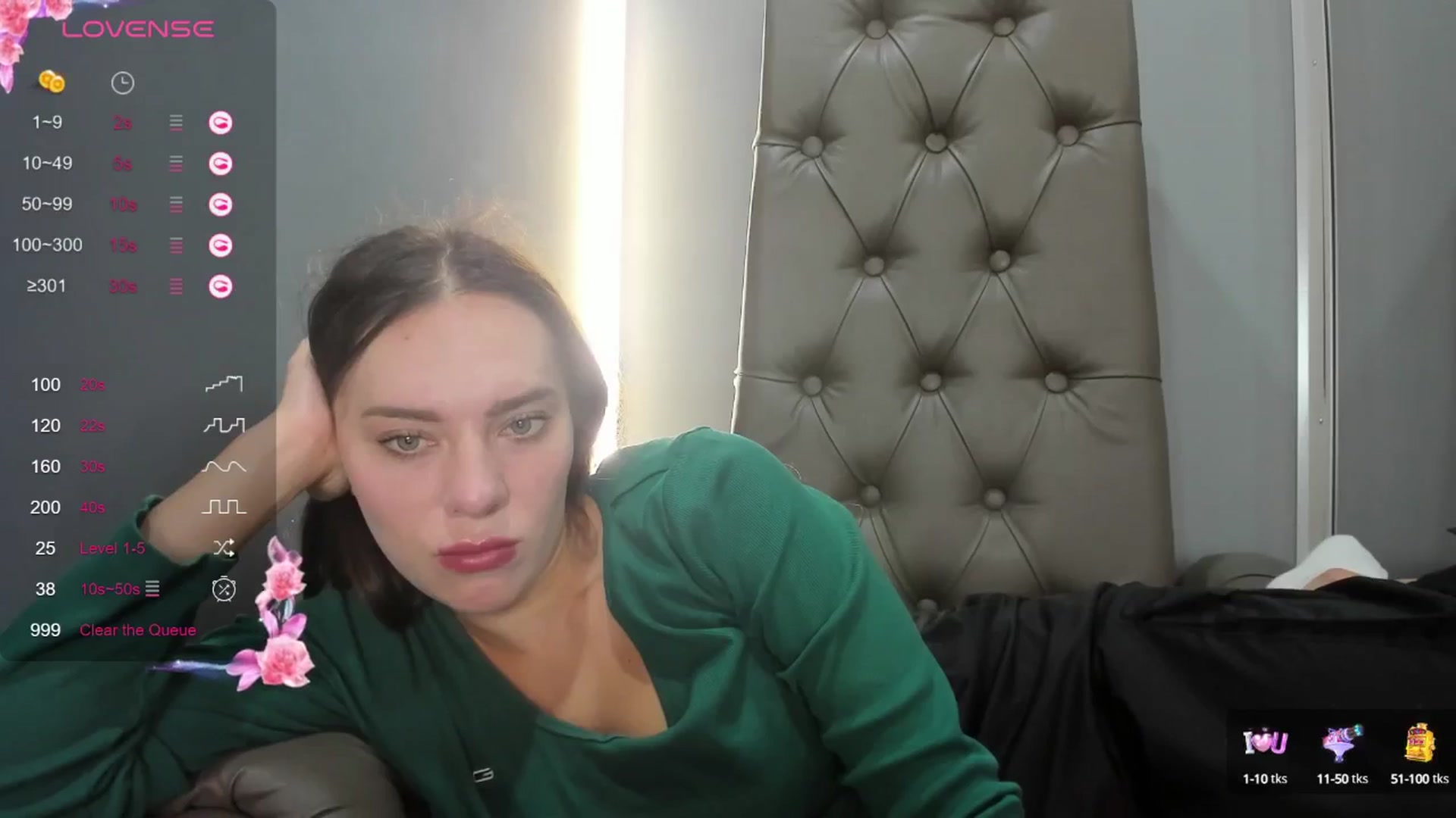 Gallery image thumbnail from Nicole_Kramm's myfreecams stream on, 09/05/2024, 08:10 image 7 of 20