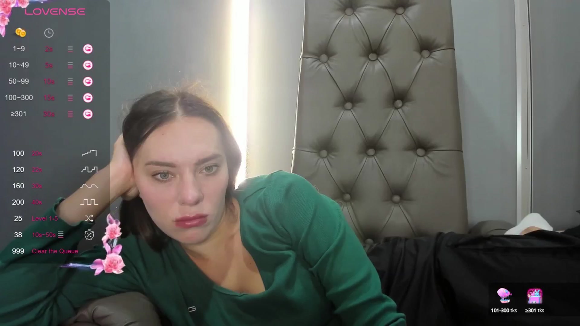 Gallery image thumbnail from Nicole_Kramm's myfreecams stream on, 09/05/2024, 08:10 image 9 of 20