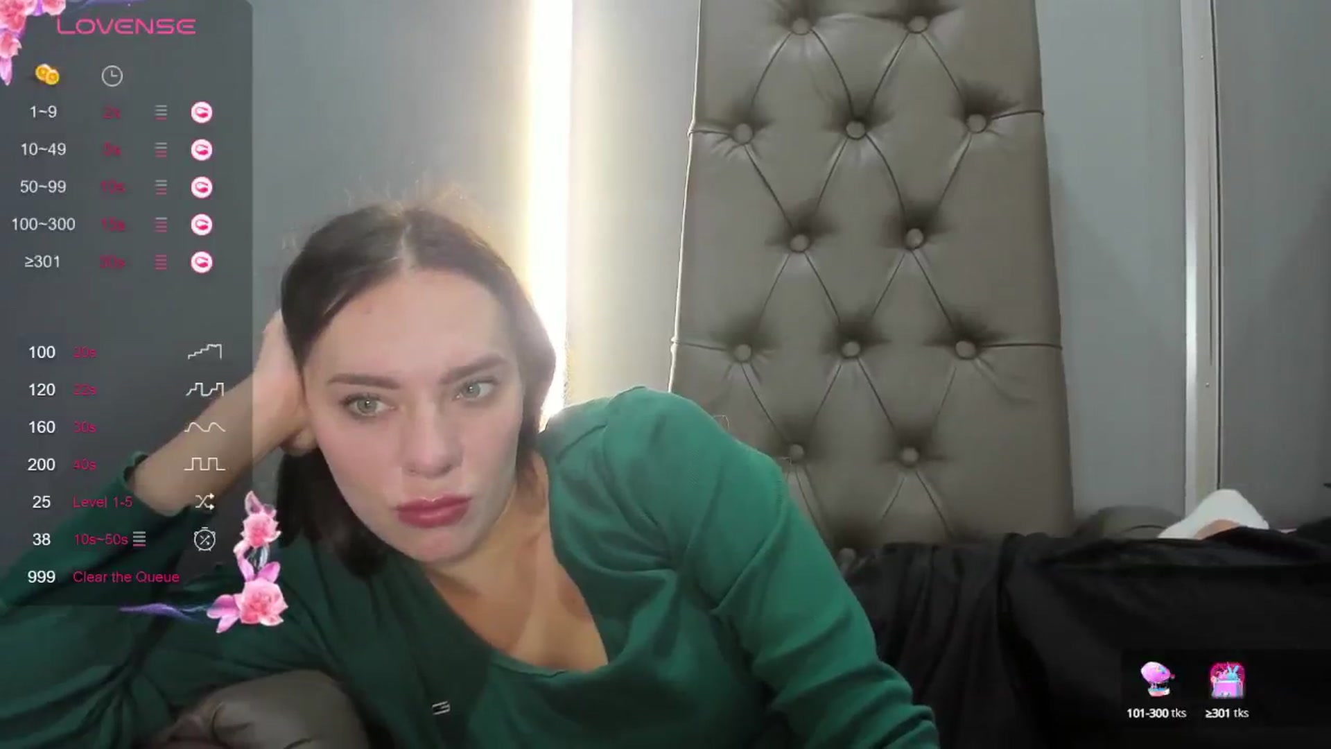 Gallery image thumbnail from Nicole_Kramm's myfreecams stream on, 09/05/2024, 08:10 image 6 of 20