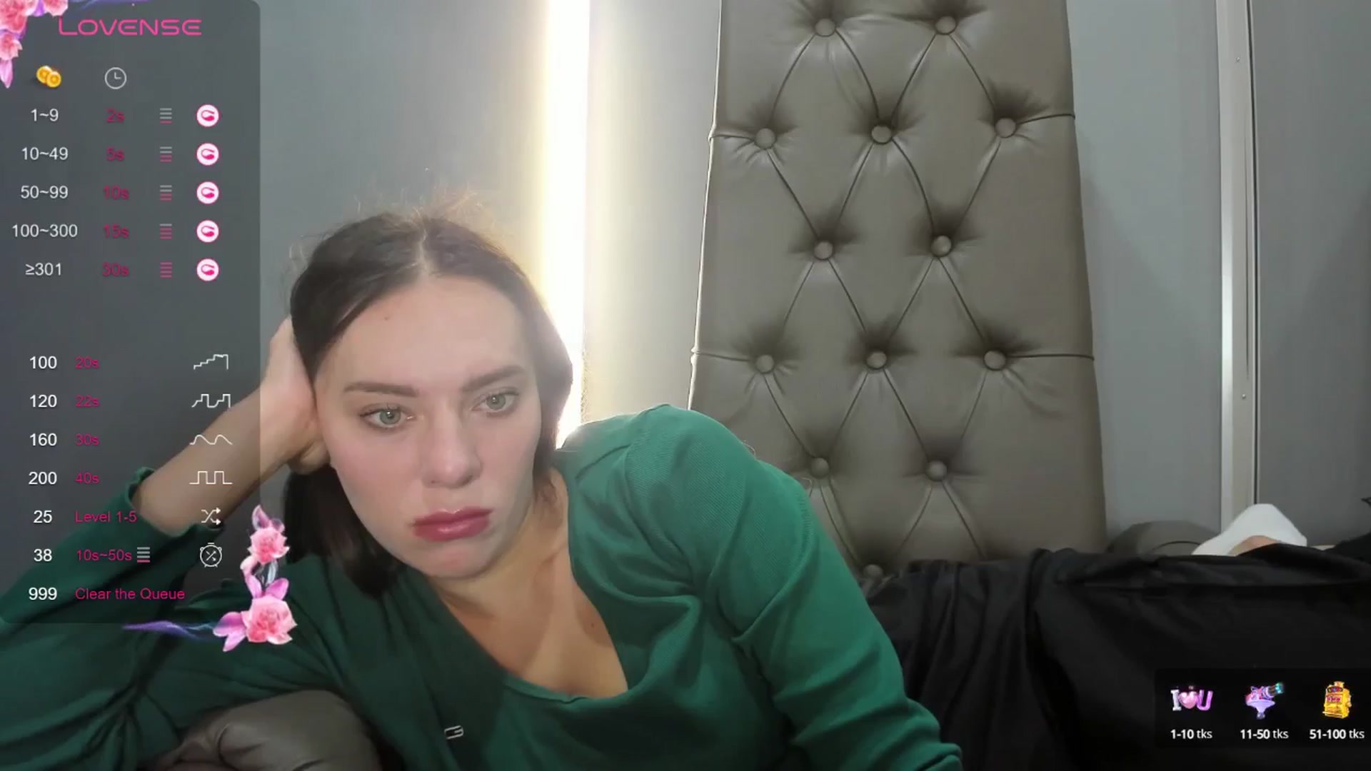 Gallery image thumbnail from Nicole_Kramm's myfreecams stream on, 09/05/2024, 08:10 image 10 of 20